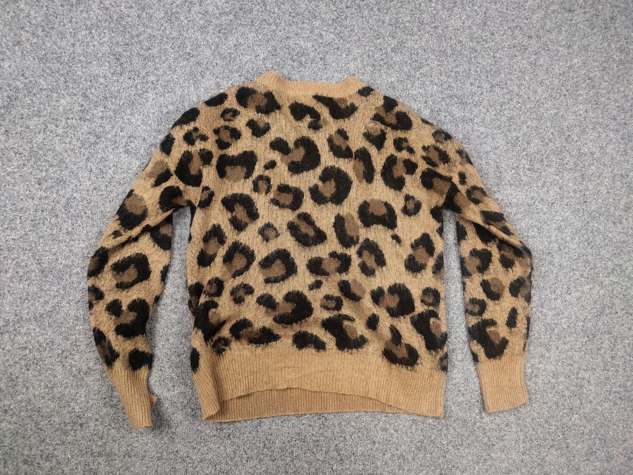 Japanese Brand Vintage leopard Mohair Style Sweater Y2K hysteric style Size US S / EU 44-46 / 1 - 9 Thumbnail
