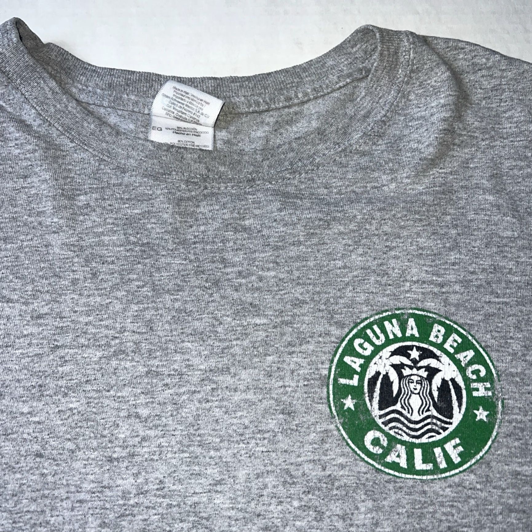 Gildan VINTAGE Starbucks Coffee Laguna Beach California Logo Tee Shirt Adult XL Gray Tee Shirt Graphic Print Logo Coffee 80s 90s Mens Womens Unisex Adults Size US XL / EU 56 / 4 - 3 Thumbnail