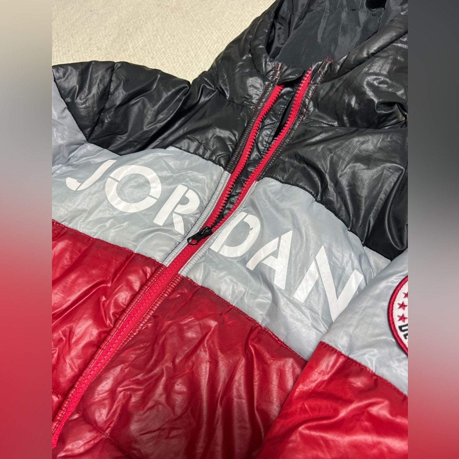 Jordan Brand Nike Flight Air Jordan Hooded Puffer Jacket Coat Youth XL Size L / US 10 / IT 46 - 4 Thumbnail