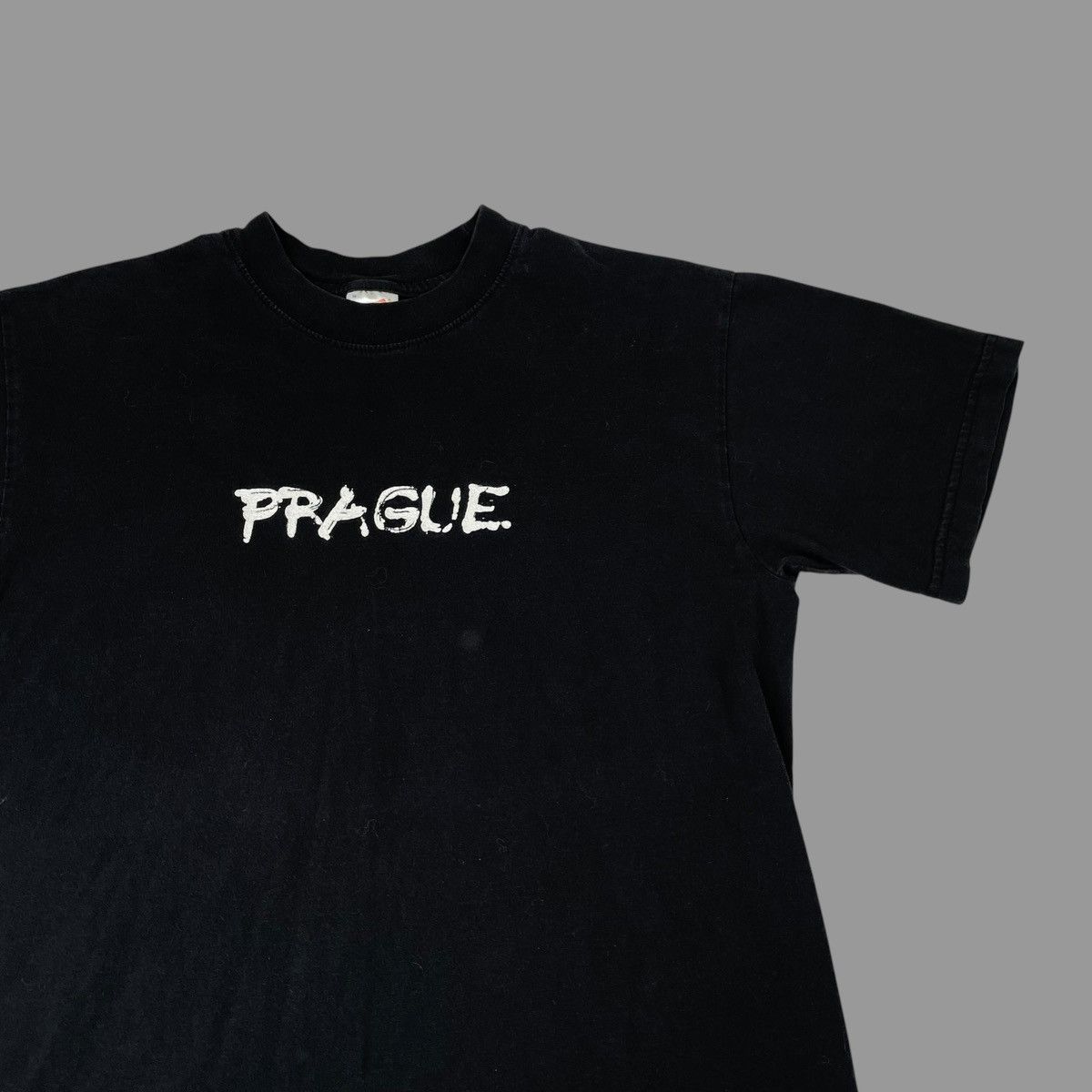 Vintage Vintage Y2K Prague t shirt Size US M / EU 48-50 / 2 - 2 Thumbnail