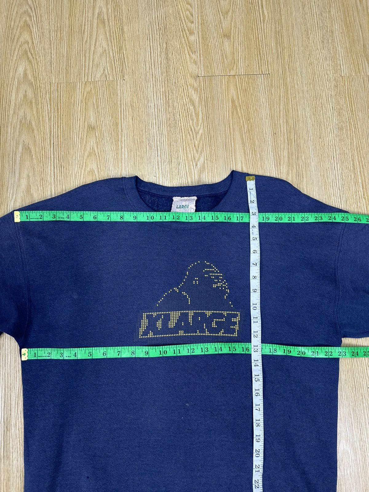 X-LARGE Vintage X Large Sweatshirt Distressed Z240 Size US L / EU 52-54 / 3 - 11 Thumbnail