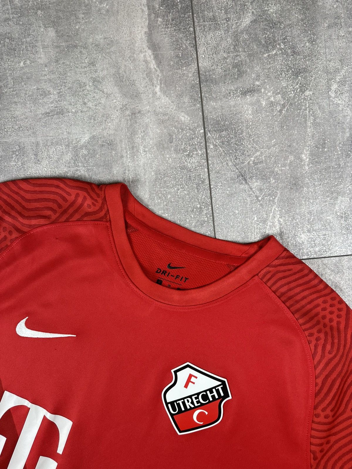 Nike Nike FC Utrecht 2019/20 Home Soccer Jersey Size US XL / EU 56 / 4 - 9 Thumbnail