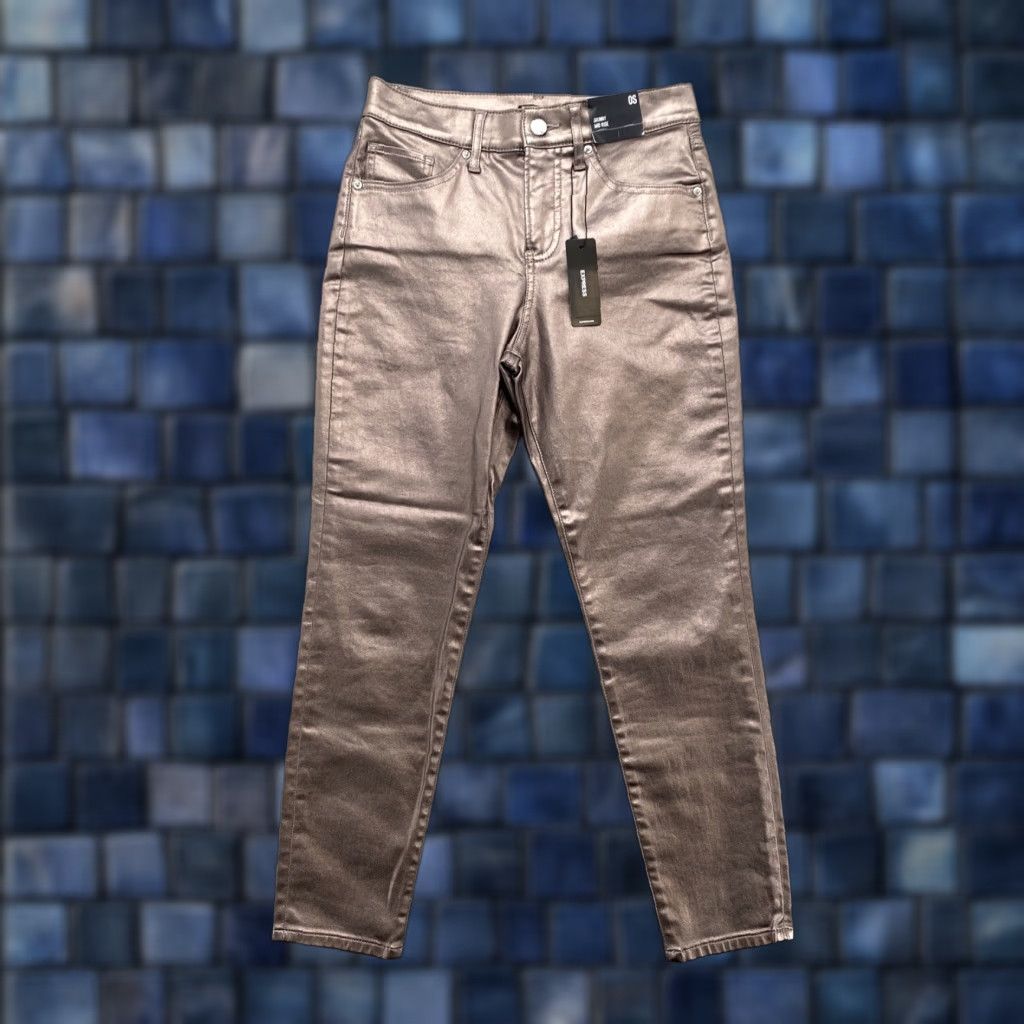Express **Express Women’s Silver Stretch Skinny Mid-Rise New Size 0S Pants** User: **Express Women’s Silver Stretch Skinny Mid-Rise Pants Size 0S NEW** Size 25" / US 0 / IT 36 - 1 Thumbnail