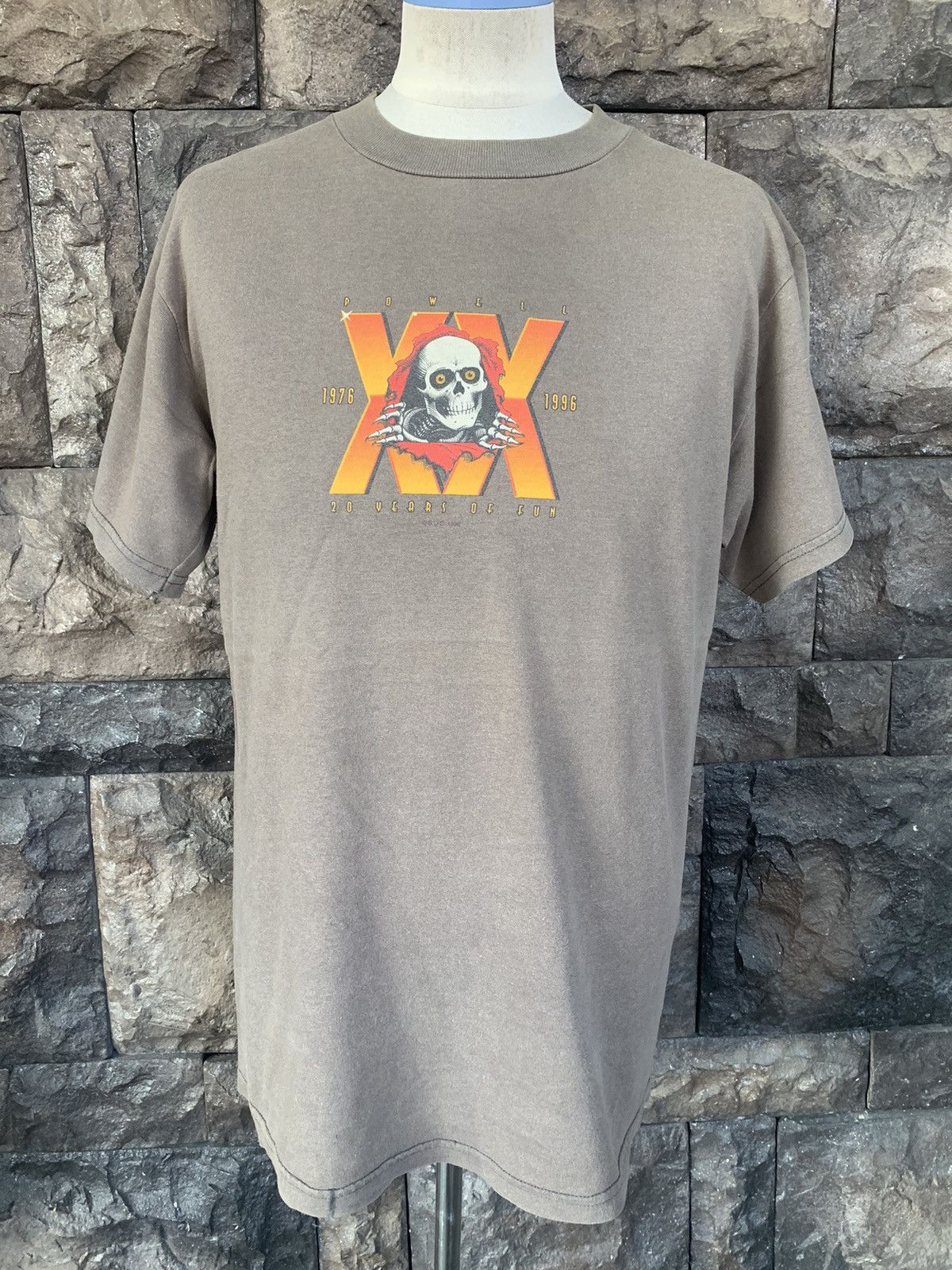 Powell Peralta × Vintage Vintage 90s Powell Parelta Bones Skateboards T shirt Size US M / EU 48-50 / 2 - 1 Thumbnail