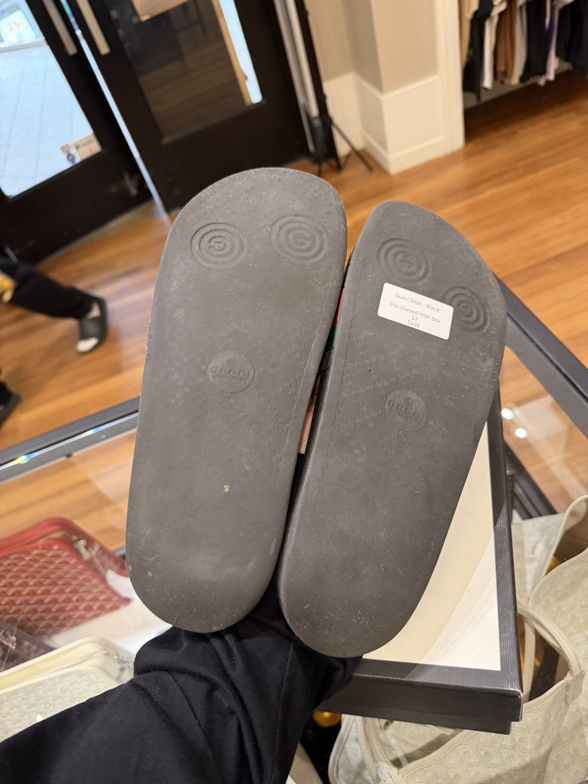 Gucci Gucci Rubber Pool Slide Size US 13 / EU 46 - 7 Thumbnail
