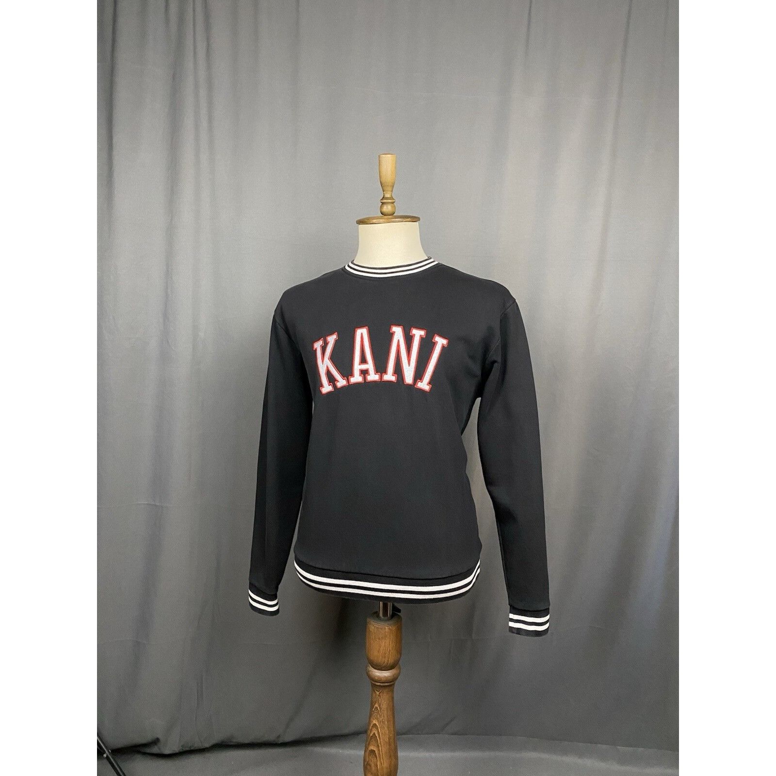 Karl Kani Karl Kani Big Logo Men's Black Crewneck Sweater Size S Size US S / EU 44-46 / 1 - 4 Thumbnail