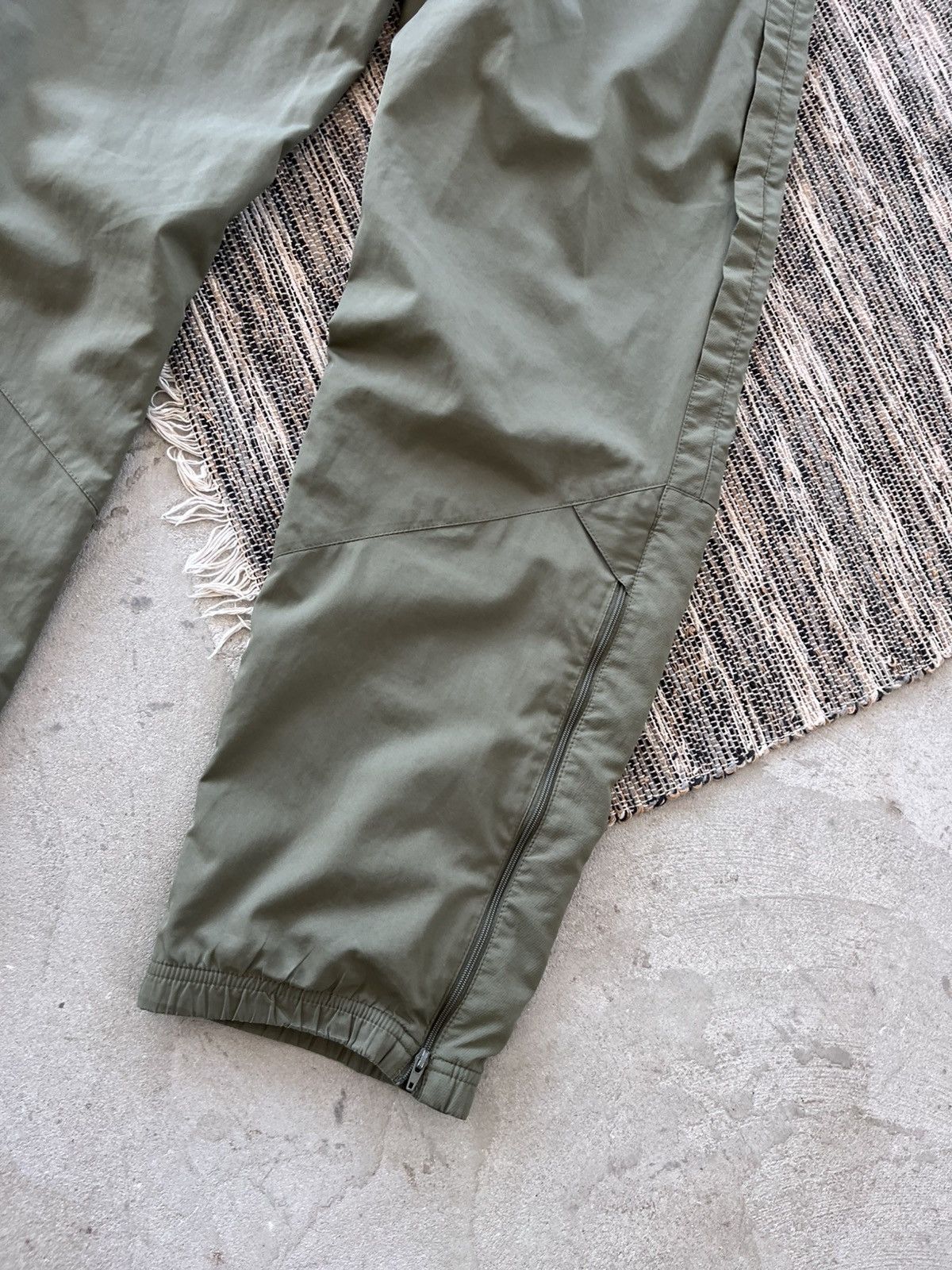 Nike Vintage Nike Sweatpants Track Pants Green Y2K Avantgarde Size US 36 / EU 52 - 13 Thumbnail
