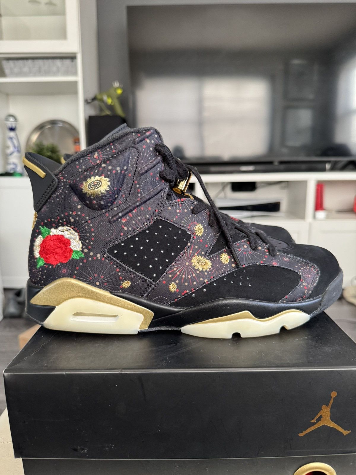 Nike Jordan 6 retro “Chinese New Year” Size US 10.5 / EU 43-44 - 3 Thumbnail
