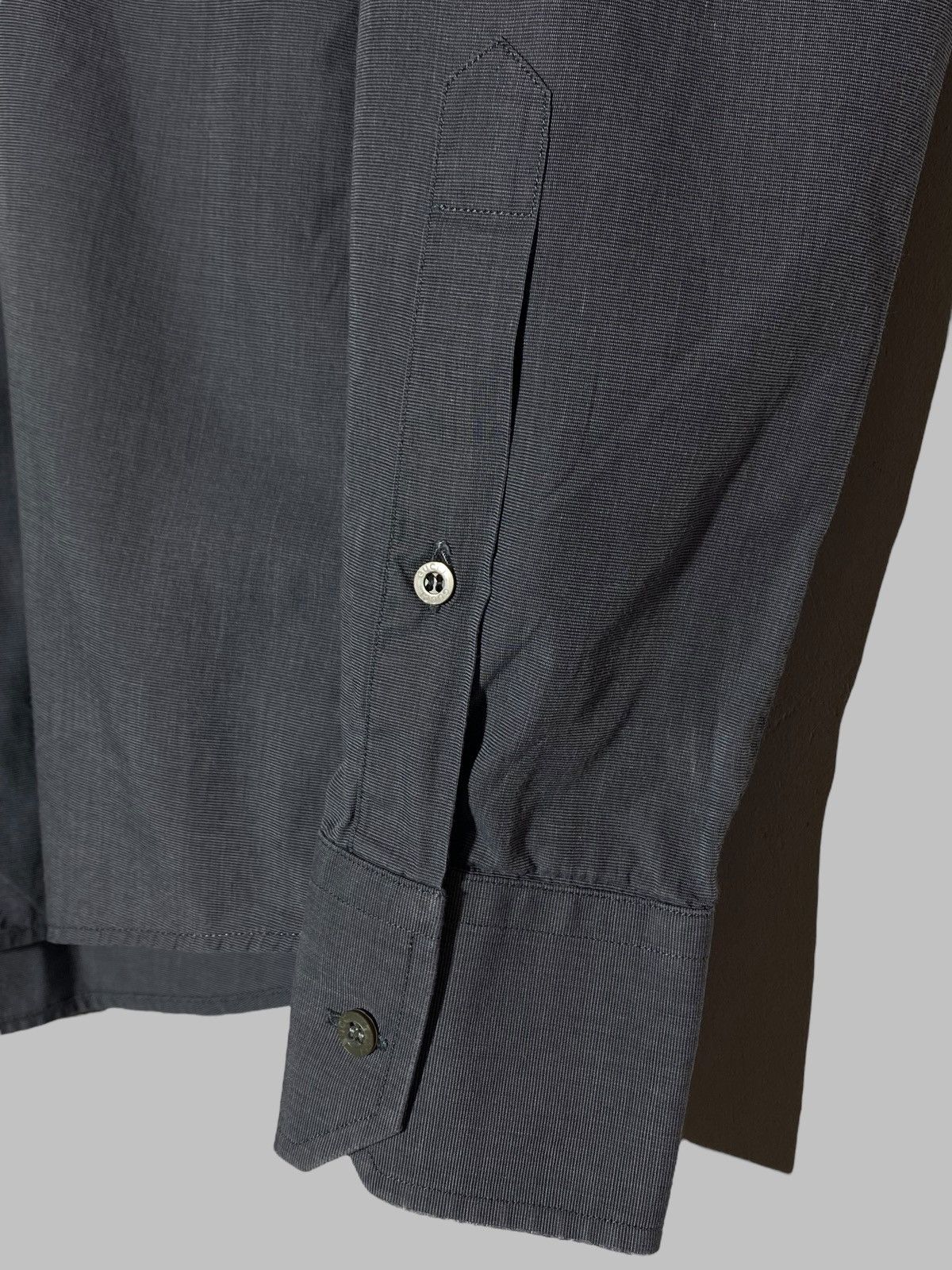 Gucci Vintage Gucci Gray Button Up Dress Shirt Rare Size US M / EU 48-50 / 2 - 9 Thumbnail