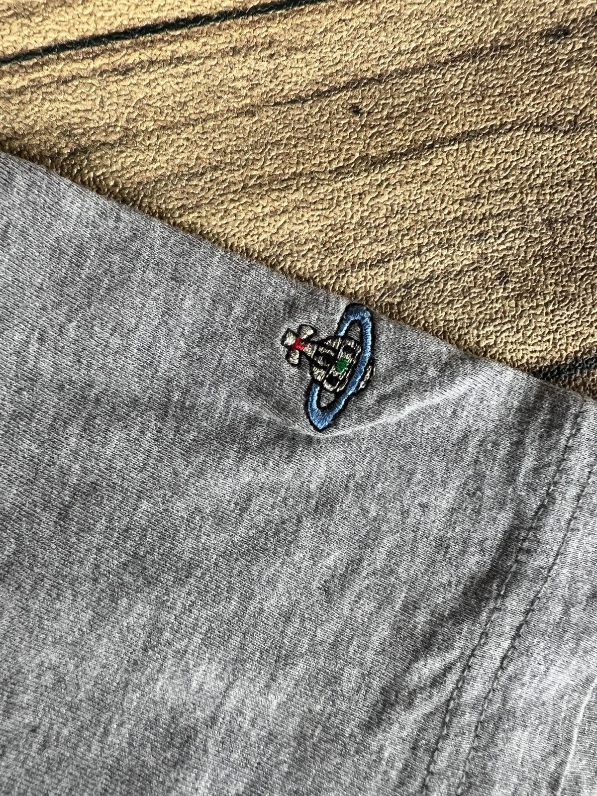 Vivienne Westwood Vivienne westwood with patch and logo on sleeve Size US L / EU 52-54 / 3 - 4 Thumbnail