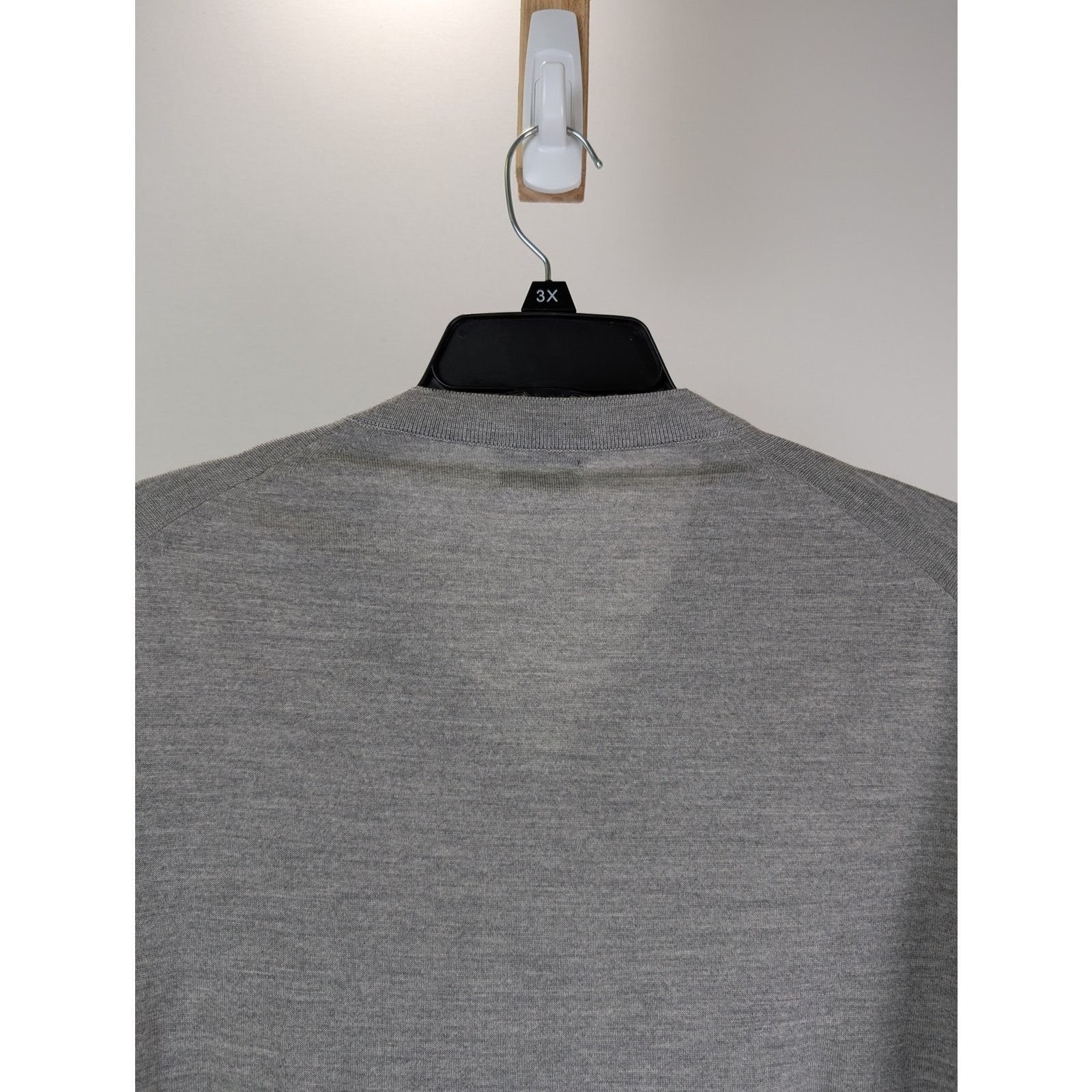 Tom Ford o1rshd1 V-Neck Knitwear Crewneck Sweatshirt in Grey Size US M / EU 48-50 / 2 - 9 Thumbnail
