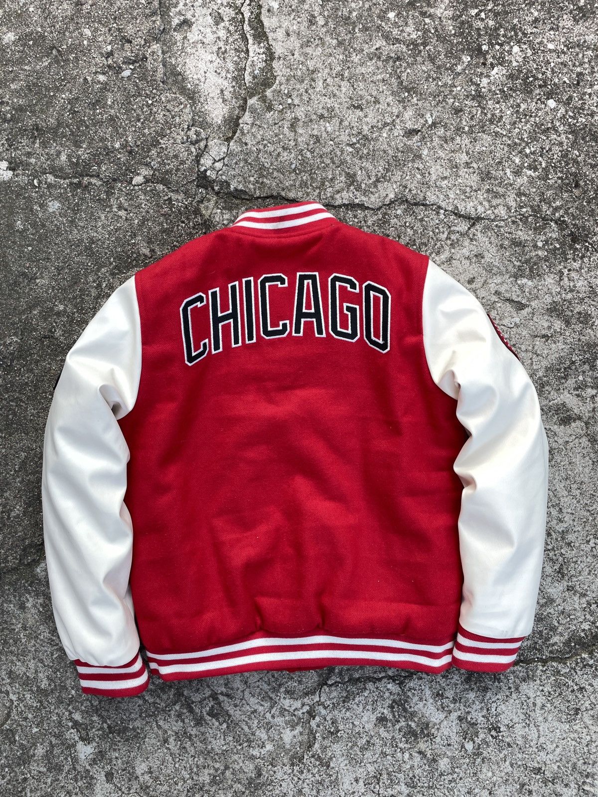 NBA × Vintage Vintage Y2K Chicago Bulls Varsity Bomber Jacket Size US XS / EU 42 / 0 - 2 Thumbnail