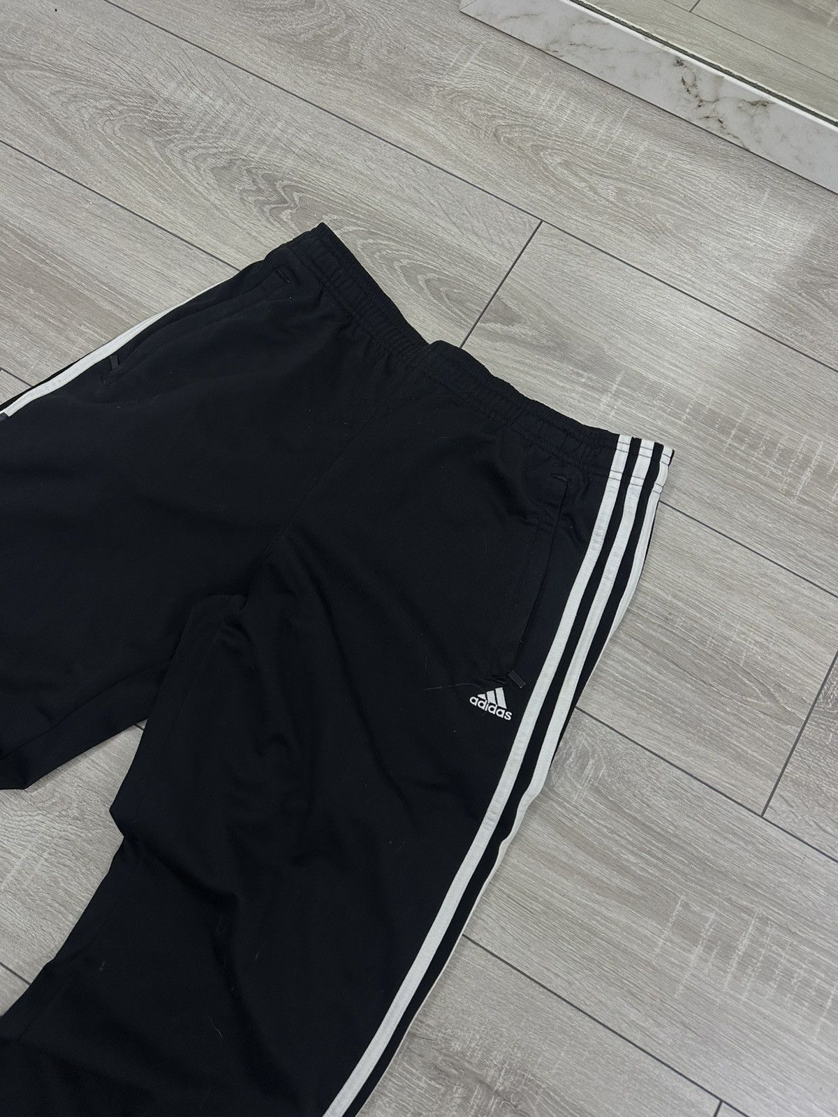 Adidas Adidas Vintage Y2K Baggy Wide Stripped Trackpants Size US 32 / EU 48 - 4 Thumbnail
