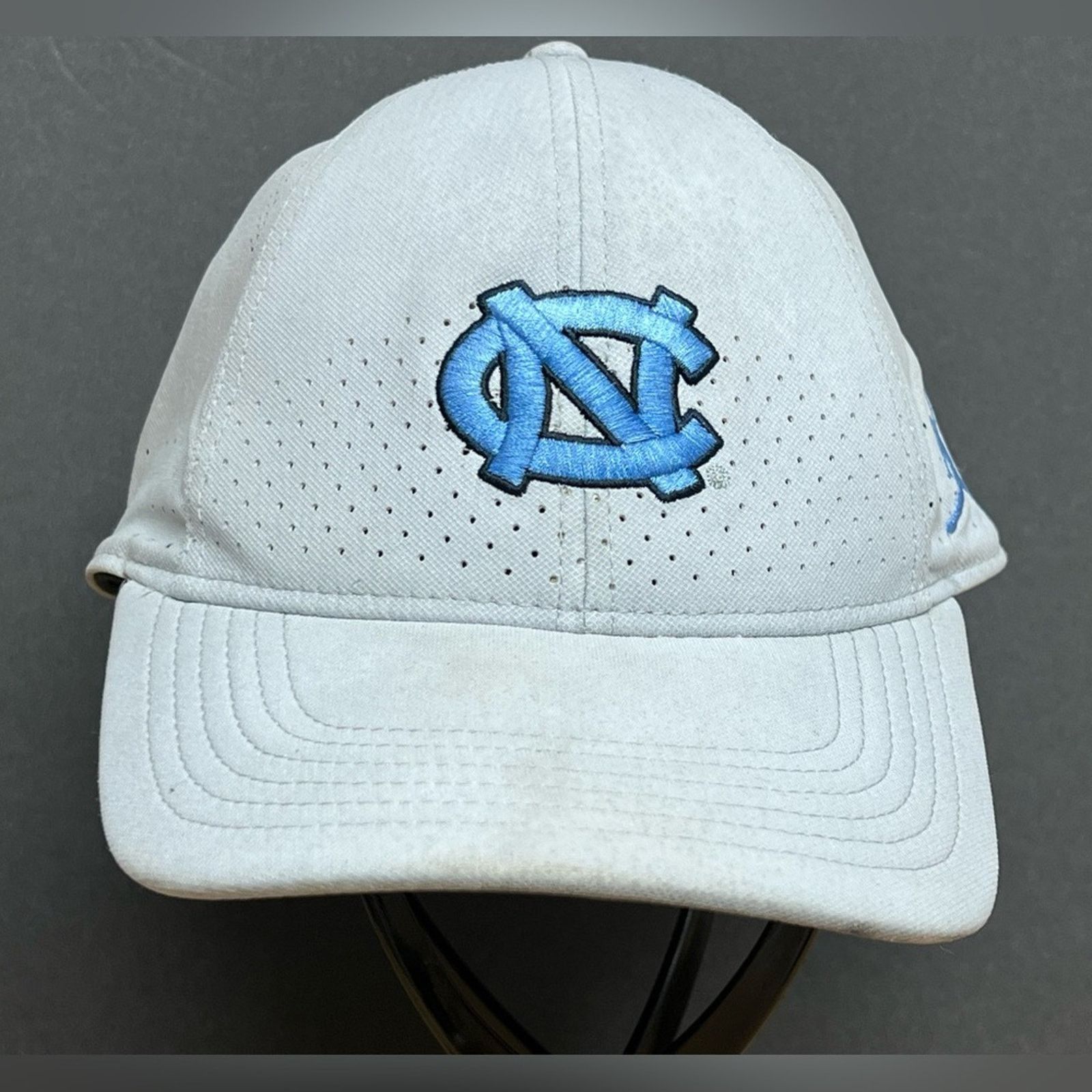 Jordan Brand North Carolina Tarheels Hat Strapback UNC Air Jordan Jumpman Size ONE SIZE - 1 Thumbnail