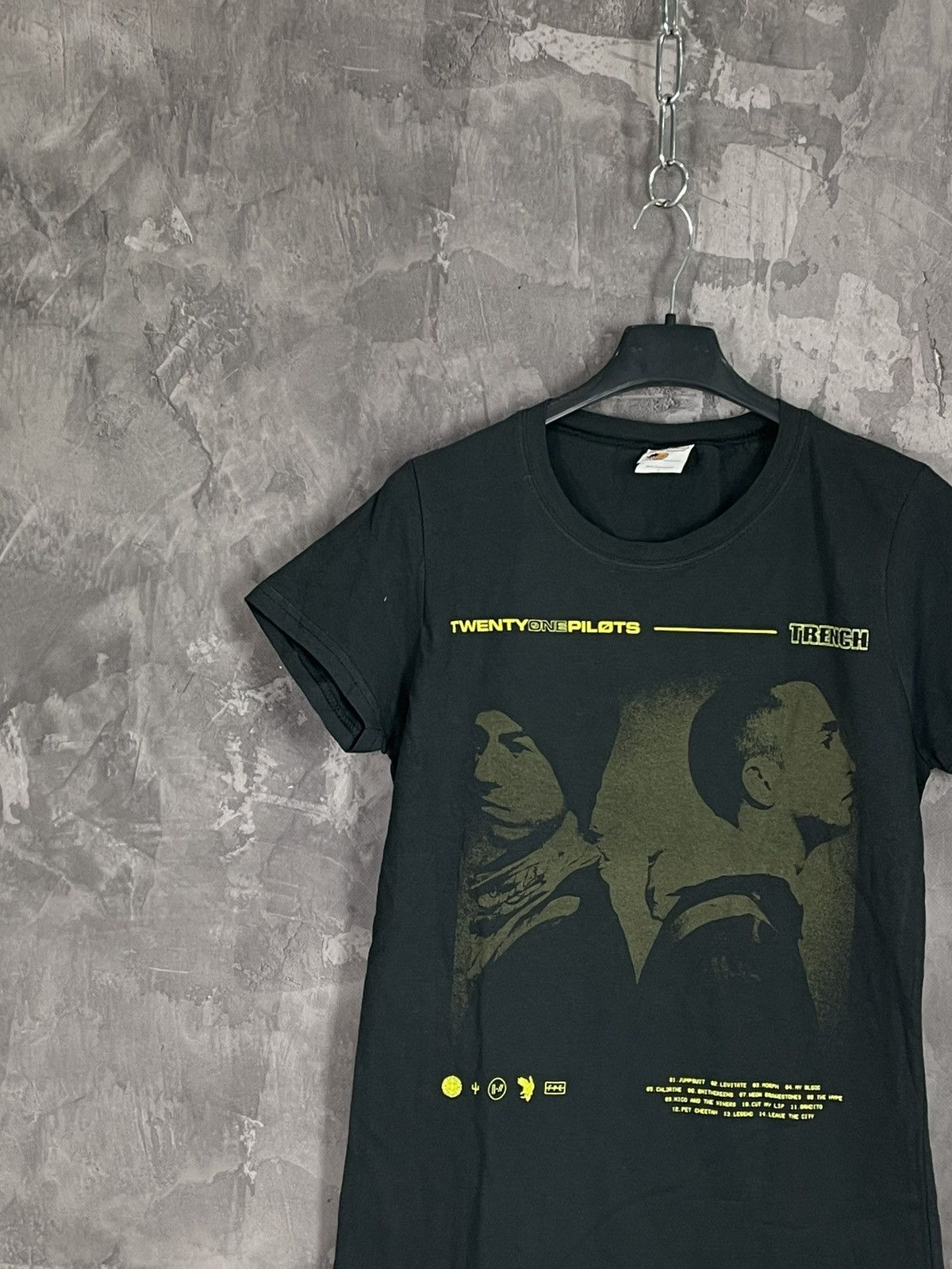 Other Twenty One Pilots The World Tour Synth-Pop Duo Tee 3X Size US XL / EU 56 / 4 - 3 Thumbnail