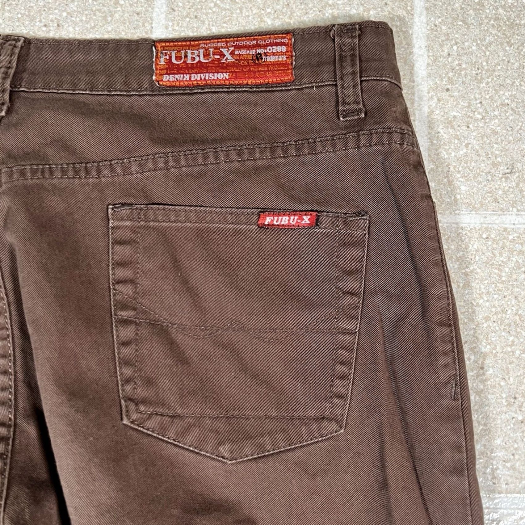 Fubu VINTAGE Y2K Fubu X Rugged Outdoor Brown Wide-Leg Hiking Pants Khakis 34 Regular Mens 30 Inseam Baggy Flare 10 in Leg Opening Size US 34 / EU 50 - 3 Thumbnail