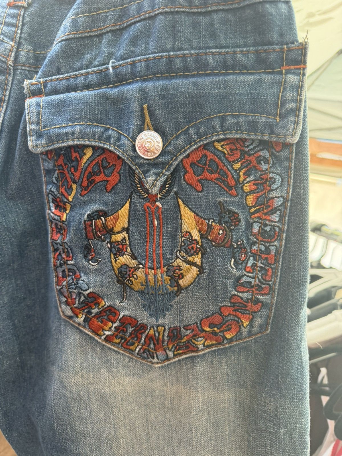 True Religion True Relgion Jeans with Crazy backpocket design Size US 34 / EU 50 - 5 Thumbnail