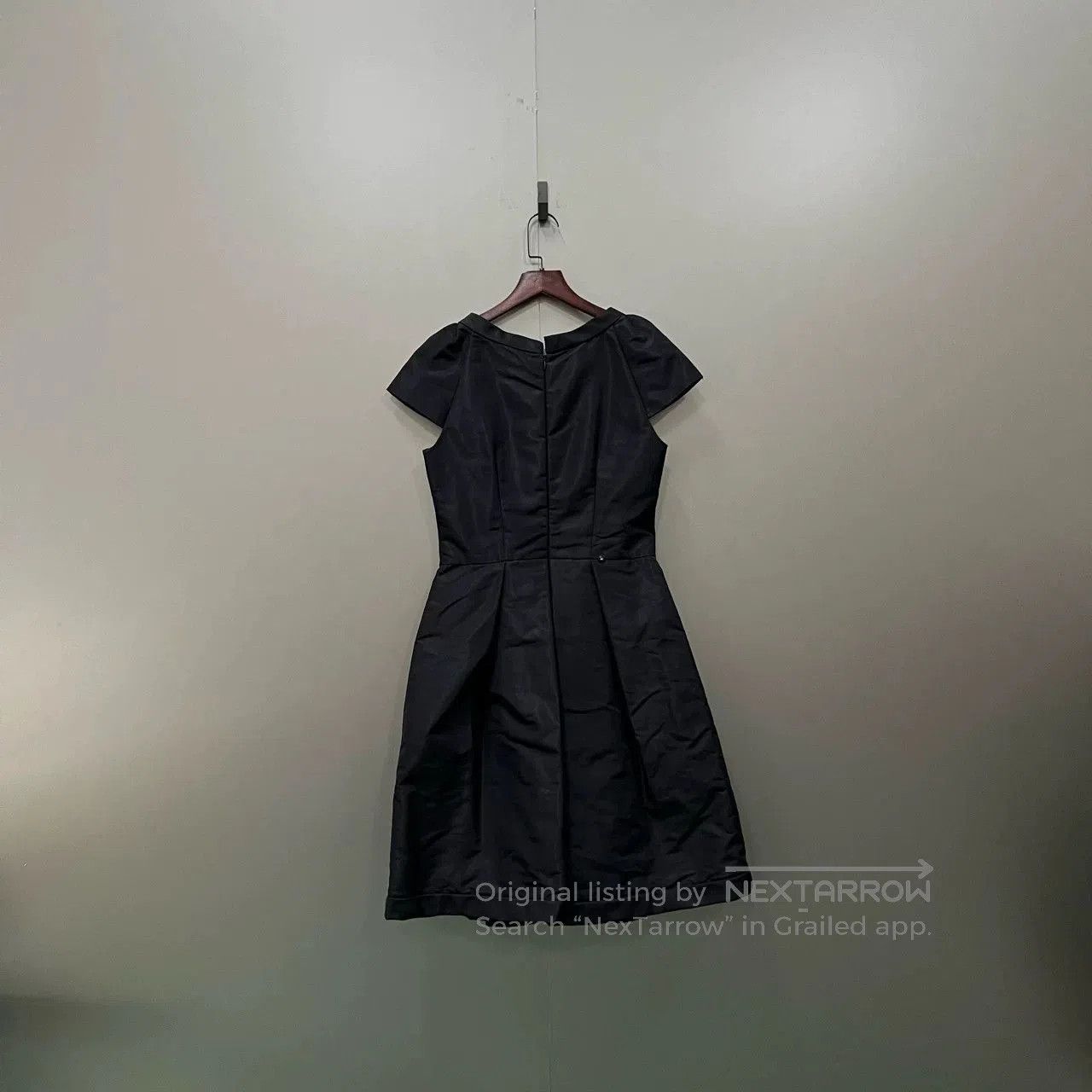 Prada Prada Black Pleated Dress. Size M / US 6-8 / IT 42-44 - 2 Thumbnail