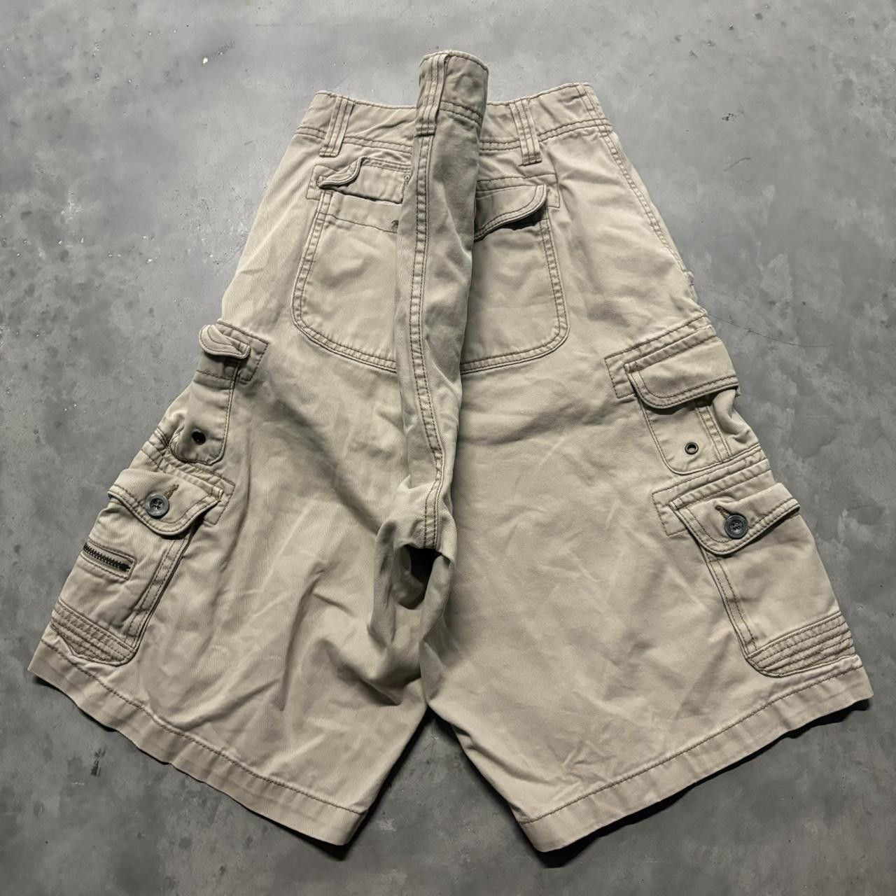 Japanese Brand × Vintage Crazy Vintage Y2K/2000s Baggy Khaki Skater Style Cargo Shorts! Size US 38 / EU 54 - 5 Thumbnail