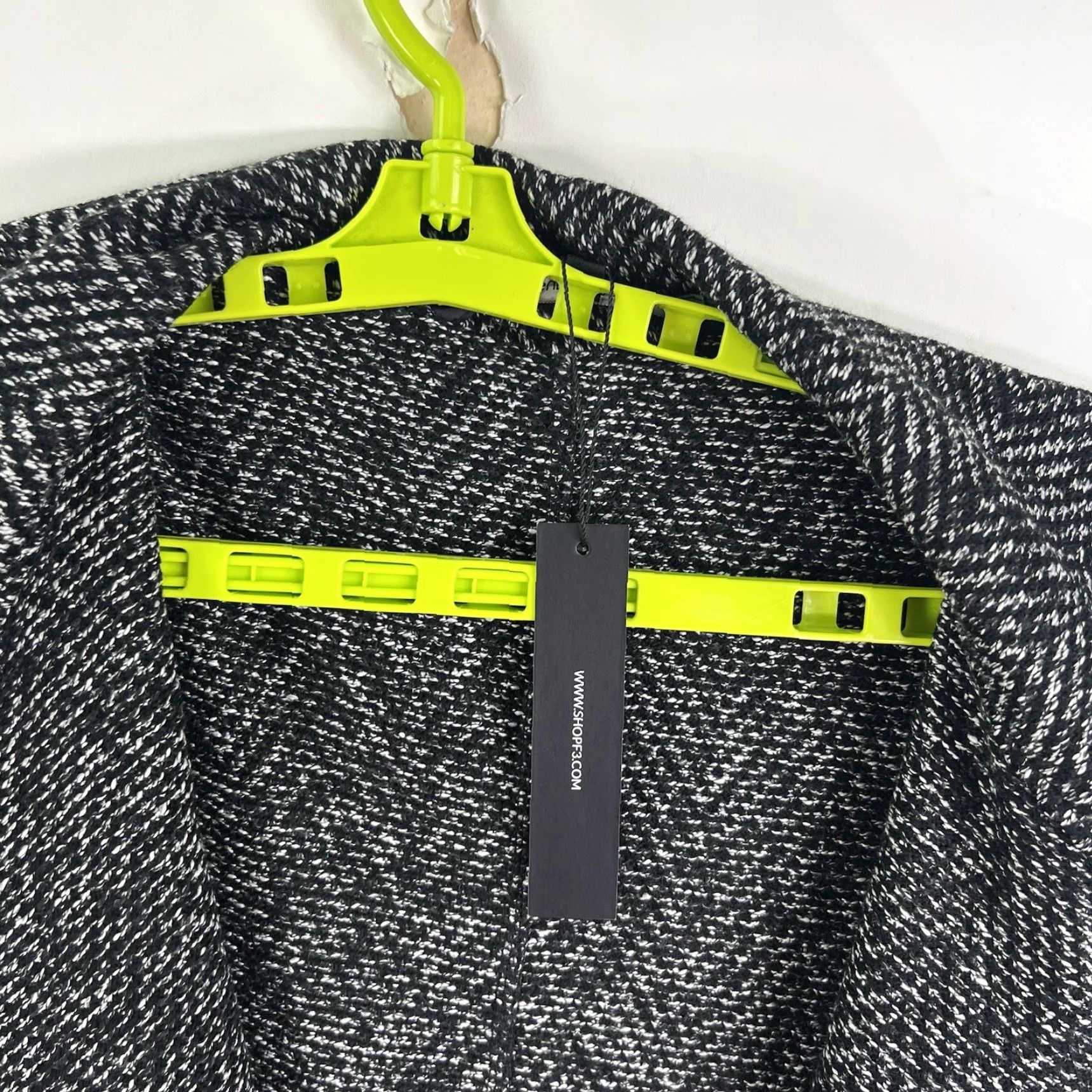 Vintage Full Figured Fashionista Cardigan Open Front Sweater Women’s 3XL Black Gray Size Plus Women Cardigan Sweater Plus 3XL Open Front Cardigan Size XXL / US 16-18 / IT 52-54 - 3 Thumbnail