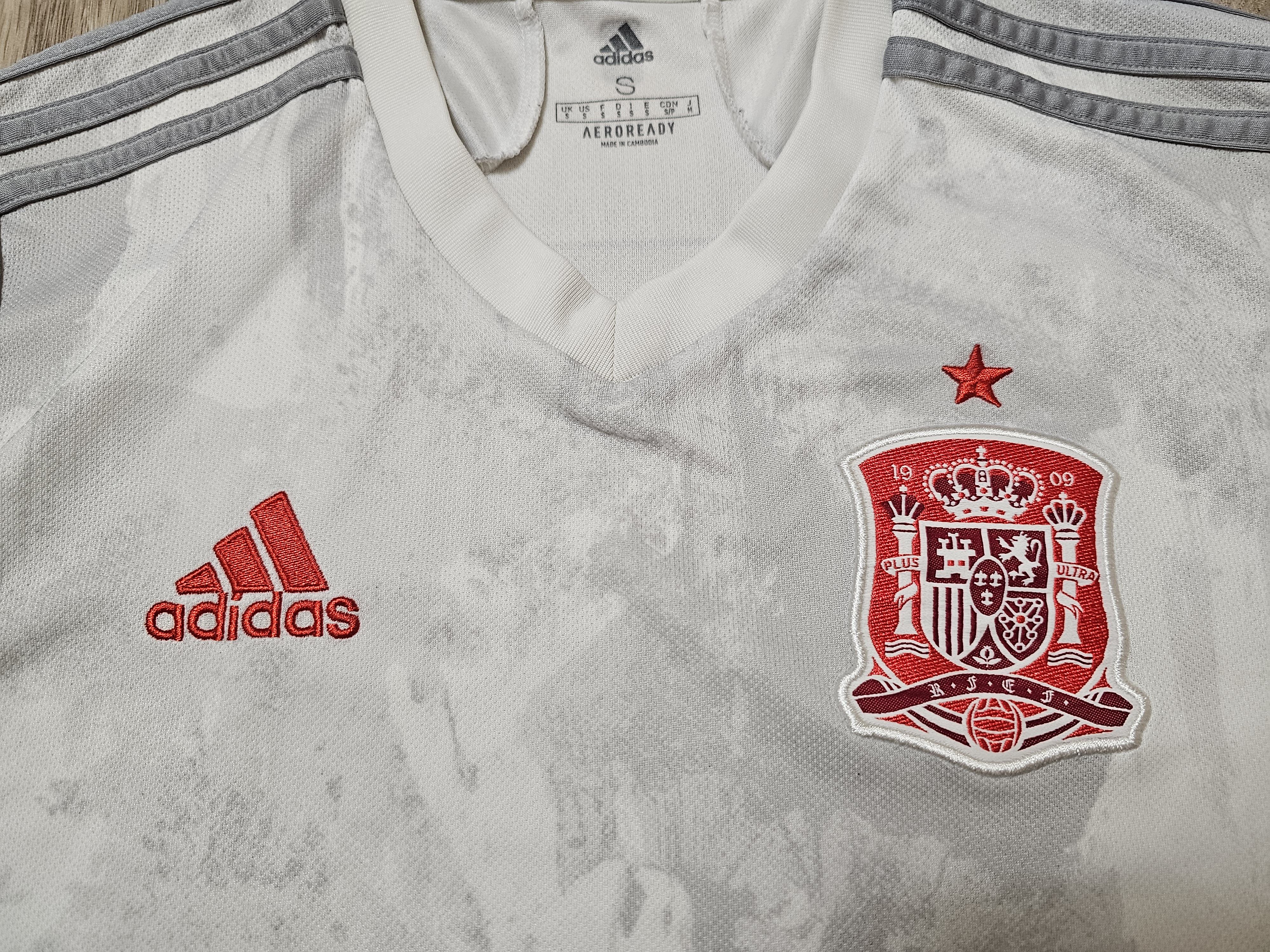 Adidas SPAIN 2020 2022 AWAY ESPANIA FOOTBALL SHIRT SOCCER JERSEY Size US S / EU 44-46 / 1 - 3 Thumbnail