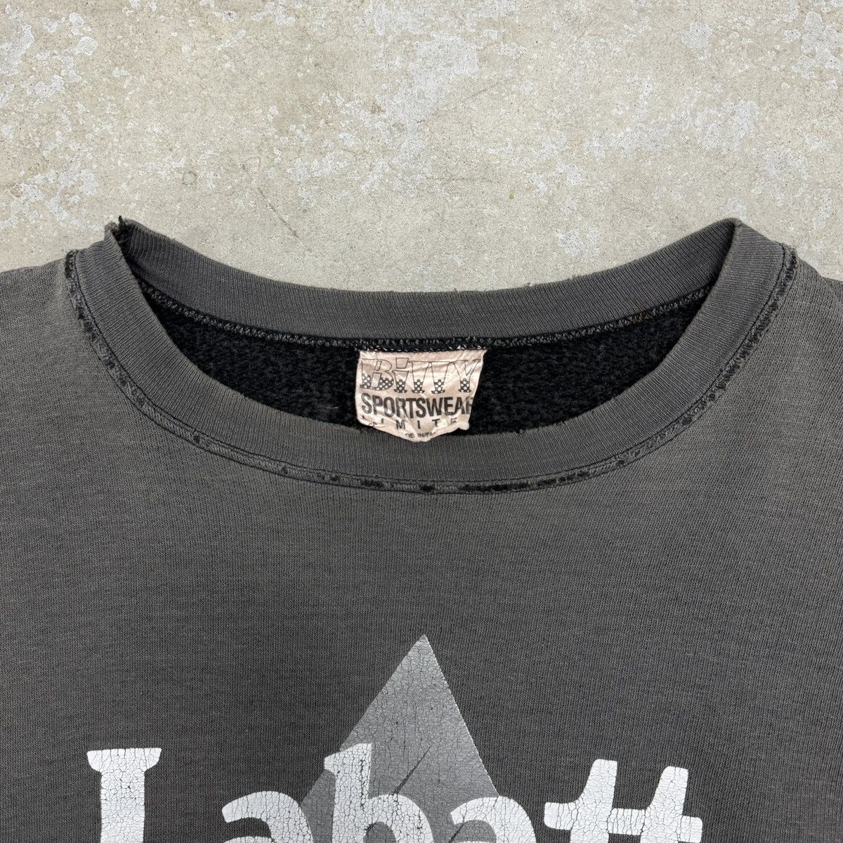 Vintage Vintage Labatt Beer Faded Distressed Size US L / EU 52-54 / 3 - 11 Thumbnail