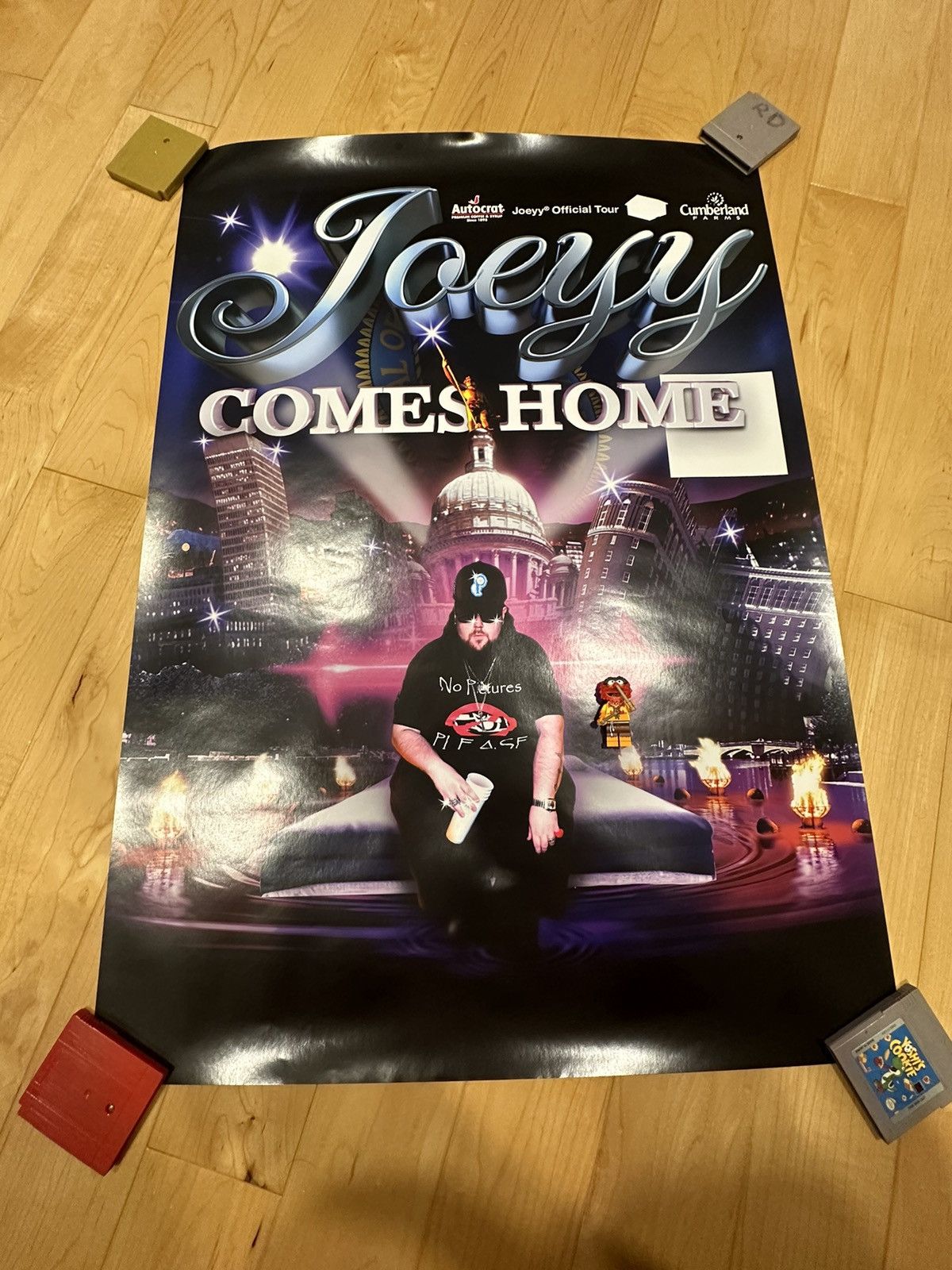 G59 Records × Rap Tees LIMITED Joeyy Tour😴1️⃣ Poster 😴 Size ONE SIZE - 4 Thumbnail