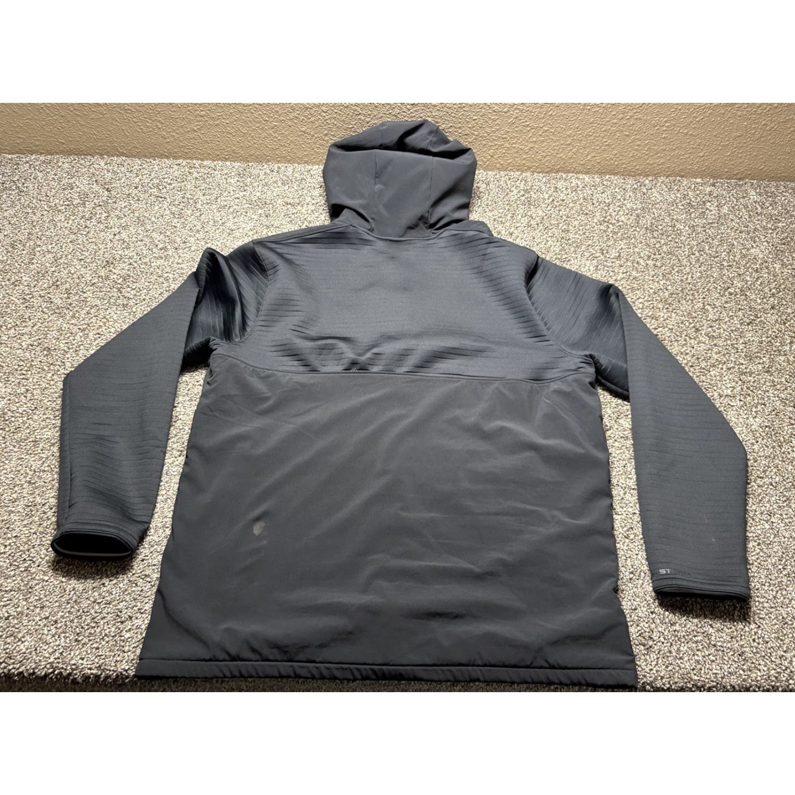 Under Armour Under Armour Storm Golf Jacket Mens XL Black Full Zip Quilted Hooded White Trim Size US XL / EU 56 / 4 - 3 Thumbnail
