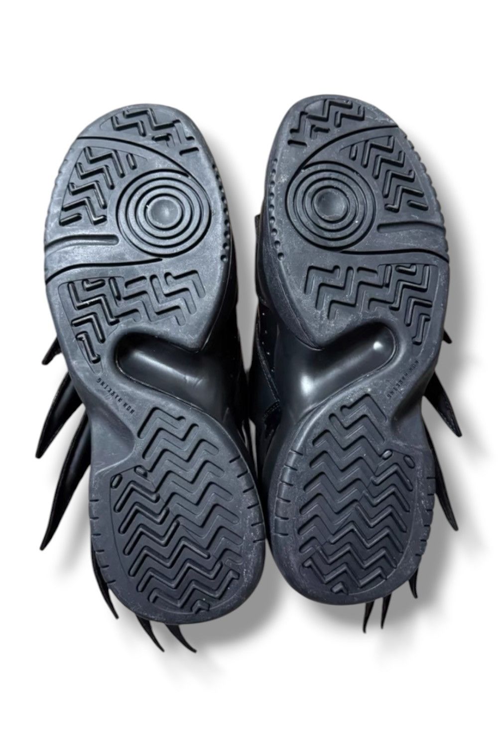 Adidas × Jeremy Scott Jeremy Scott x adidas 3.0 dark knight Size US 8.5 / EU 41-42 - 8 Thumbnail