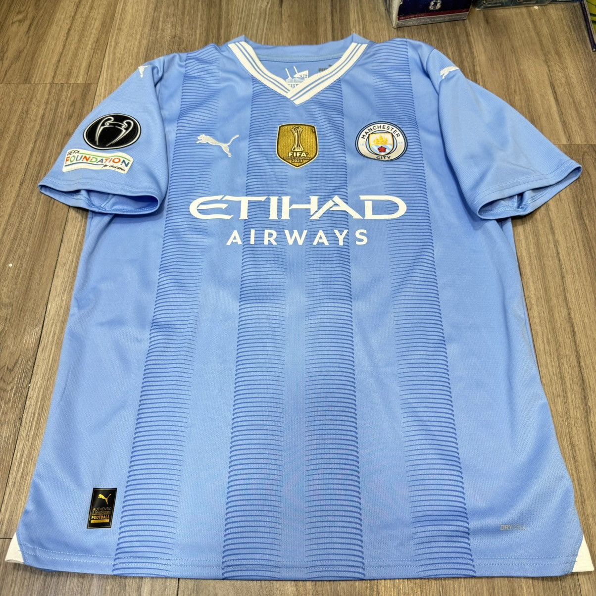 Manchester City 23/24 home shirt #19 J.Alvarez