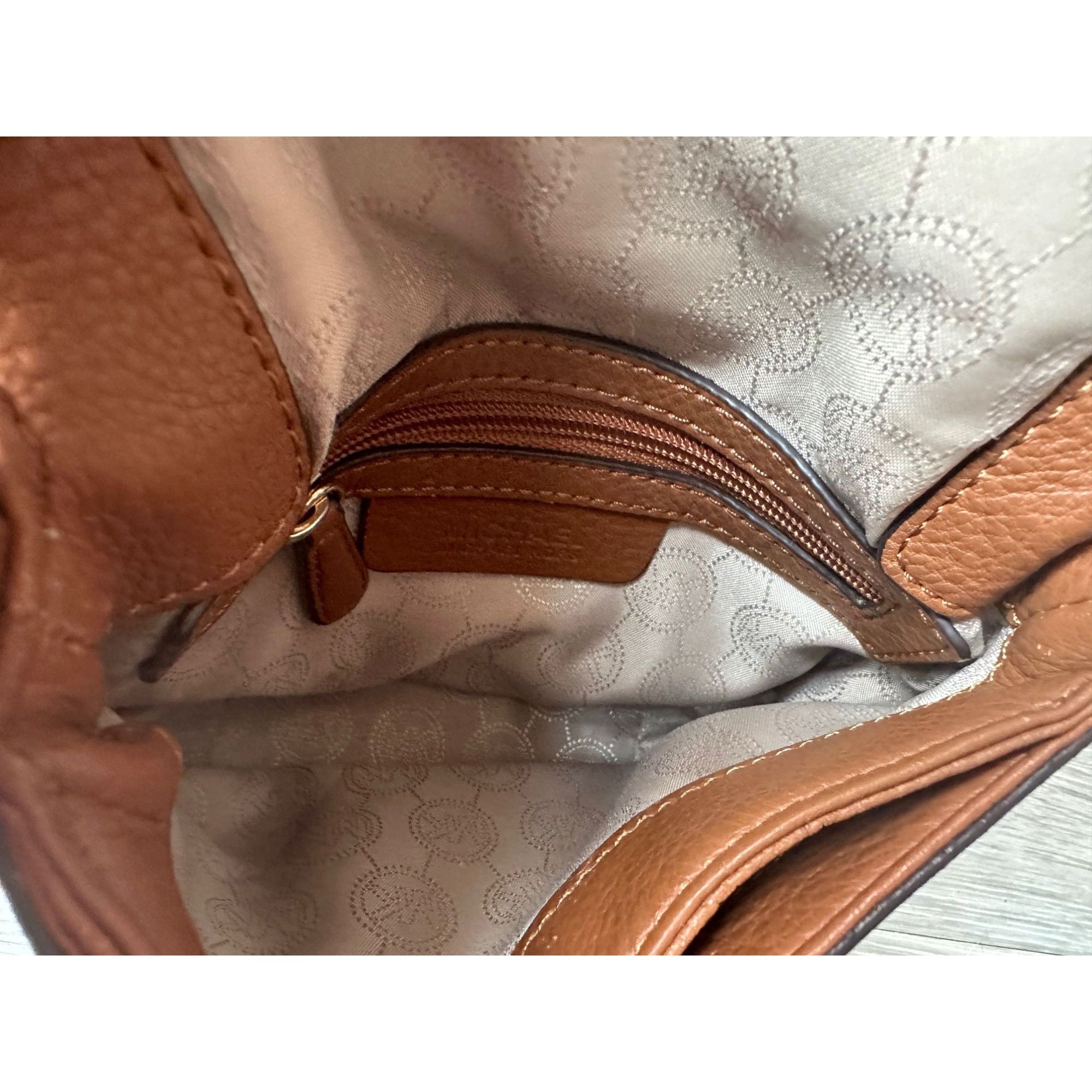 Michael Kors Michael Kors Chestnut Leather Crossbody Bag w Top Flap Pocke Size ONE SIZE - 11 Thumbnail