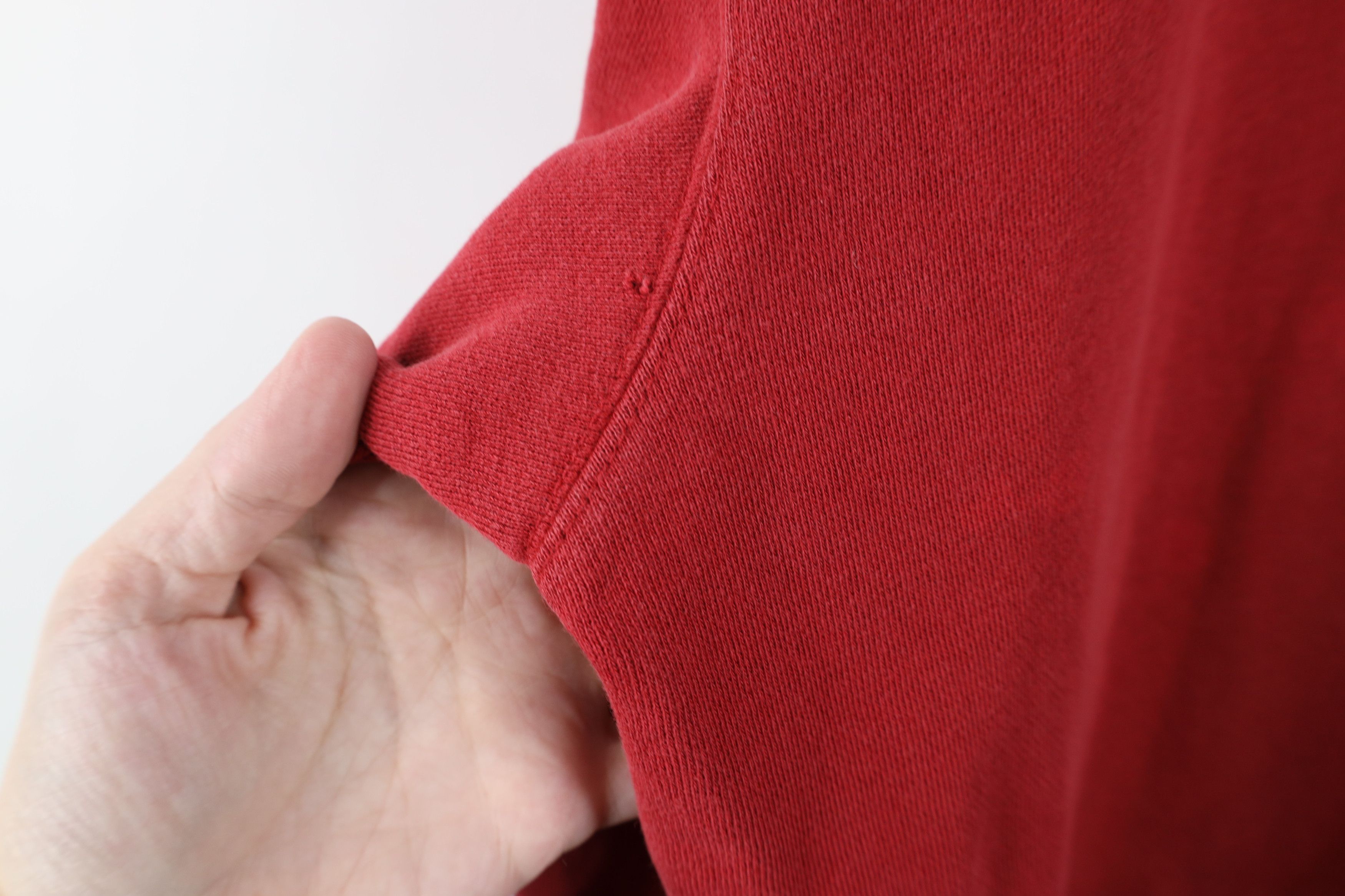 Tommy Hilfiger Vintage 90s Tommy Hilfiger Crest Crewneck Sweatshirt Red Size US L / EU 52-54 / 3 - 11 Thumbnail