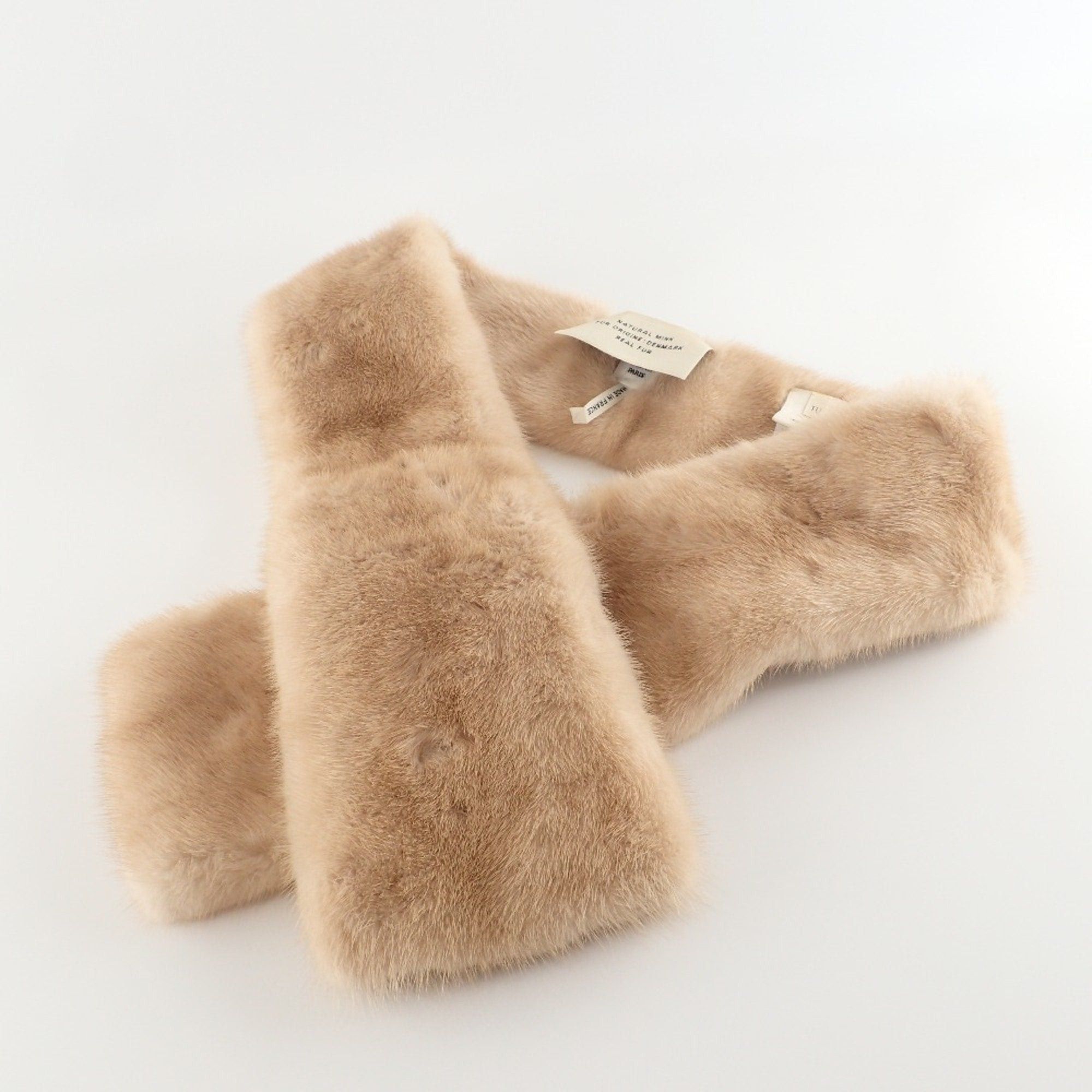 image of Hermes 591902Dn-C1-00 Mink Fur Tippet Scarf Beige Women's in White