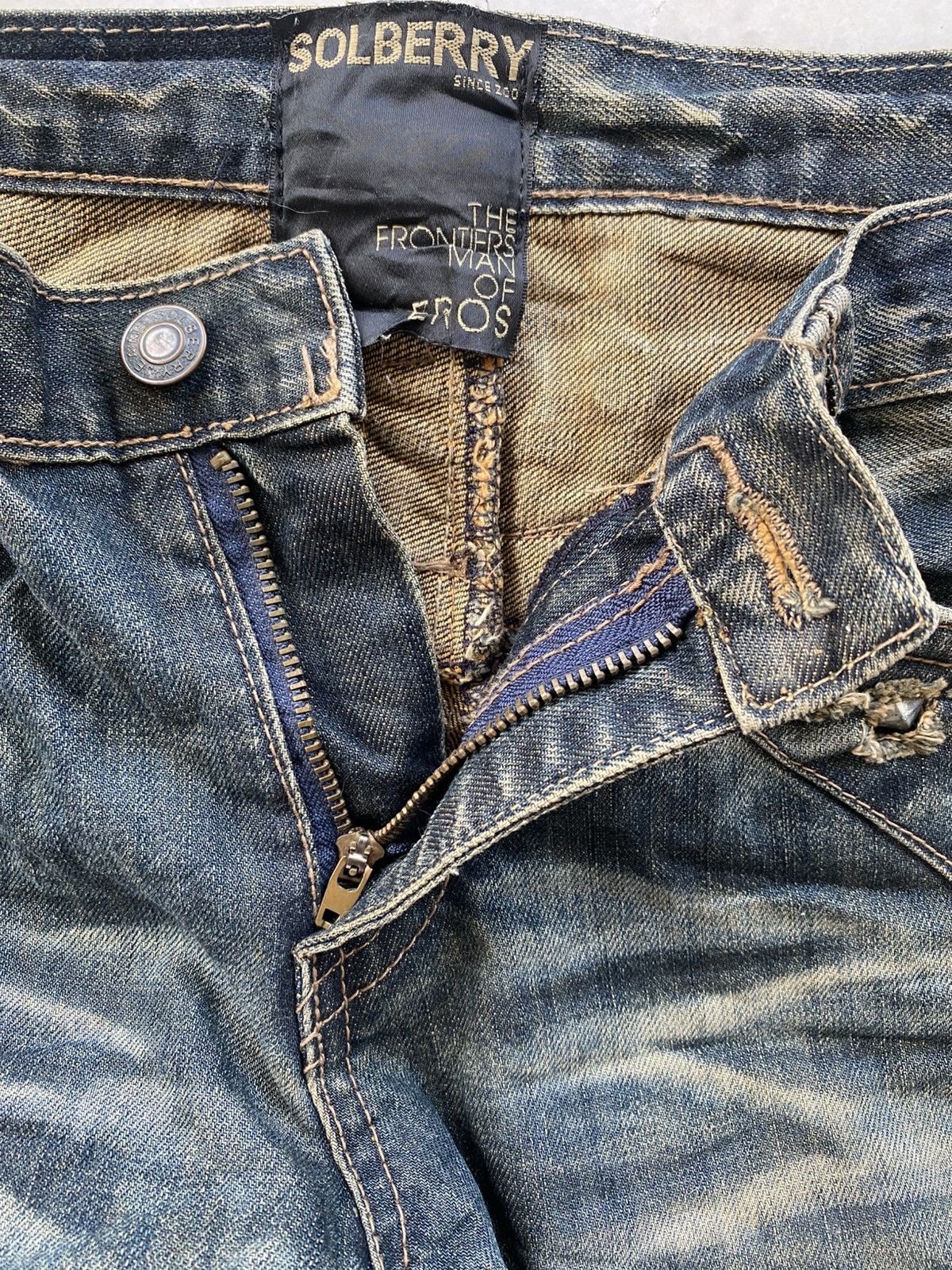 Japanese Brand Solberry Studded Muddy Distressed Jeans Size US 31 - 7 Thumbnail