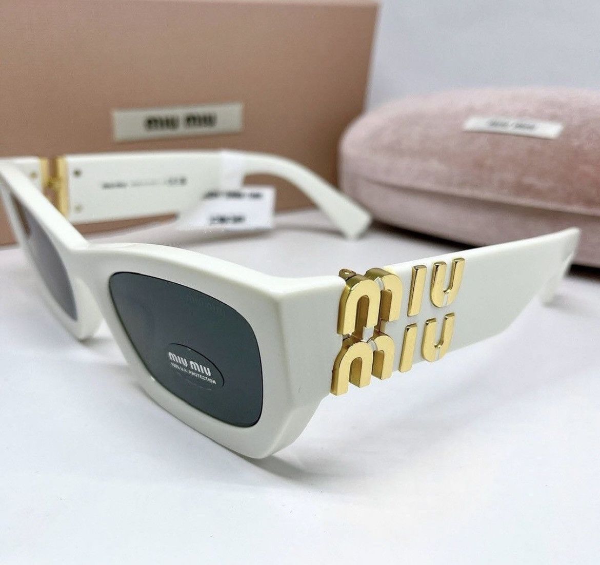 NEW Miu Miu sunglasses Miu Miu MU 09WS 142 5S0