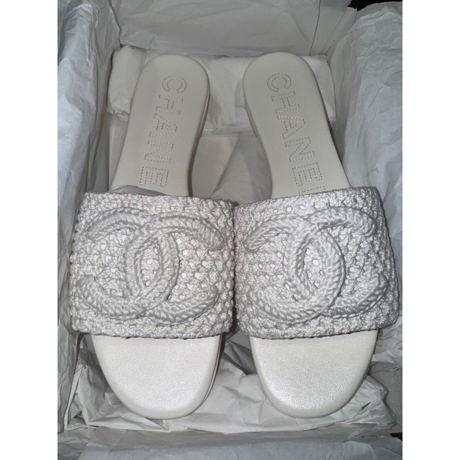 Chanel Chanel 24M White Crochet Knit Coco Beach CC Logo Mule Size US 11 / IT 41 - 17 Thumbnail