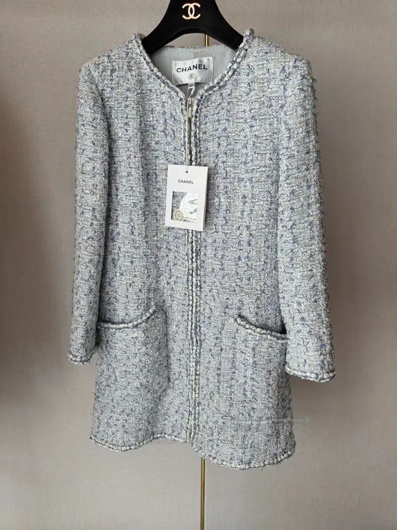 Chanel Chanel Tweed Long Sleeve Coat. Size US S / EU 44-46 / 1 - 1 Thumbnail