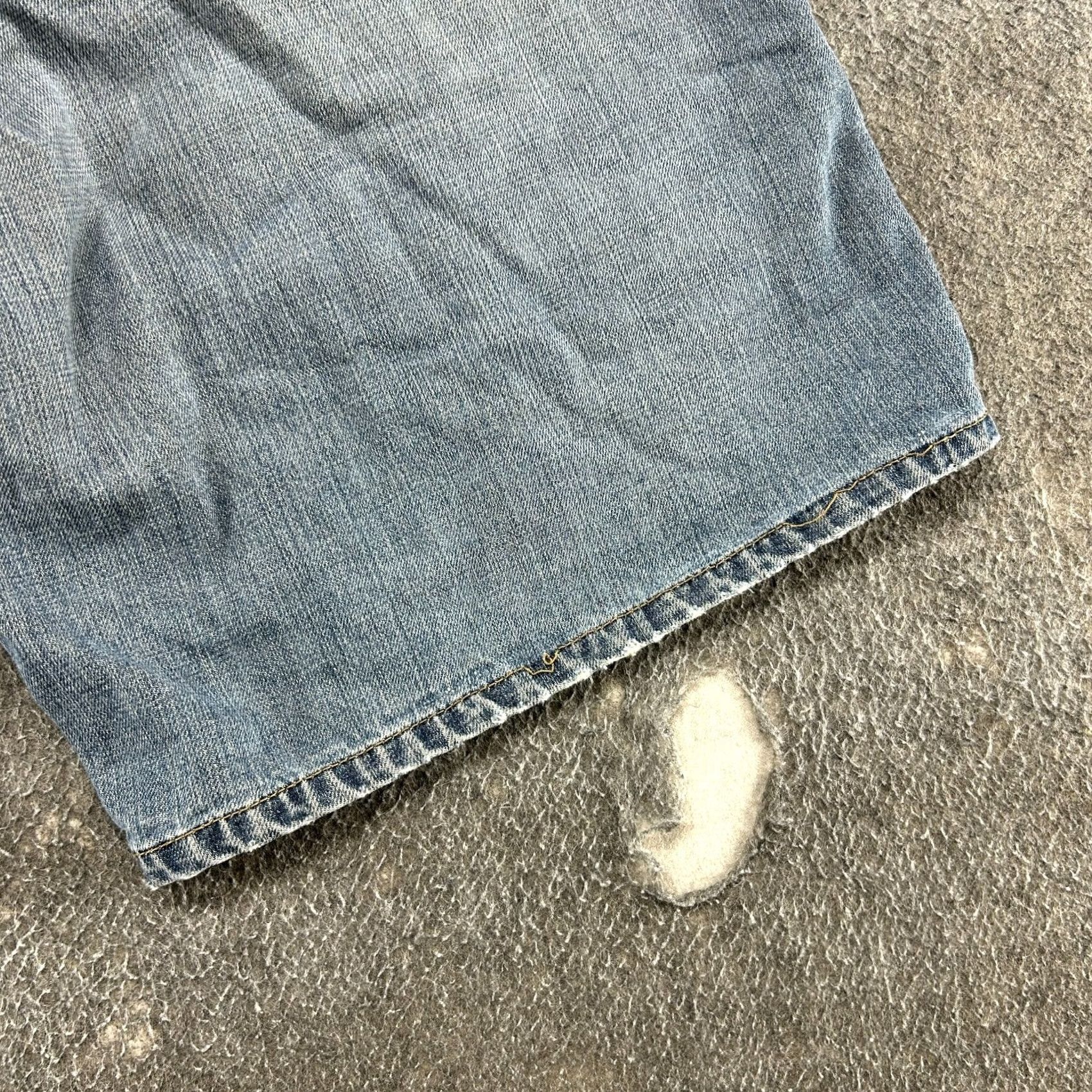 Vintage US Polo Assn Shorts Mens 40 Blue Carpenter Light Wash Denim Distressed Cargo Pocket Regular Inseam 13 Summer Spring Vintage No Mens Size US L / EU 52-54 / 3 - 3 Thumbnail