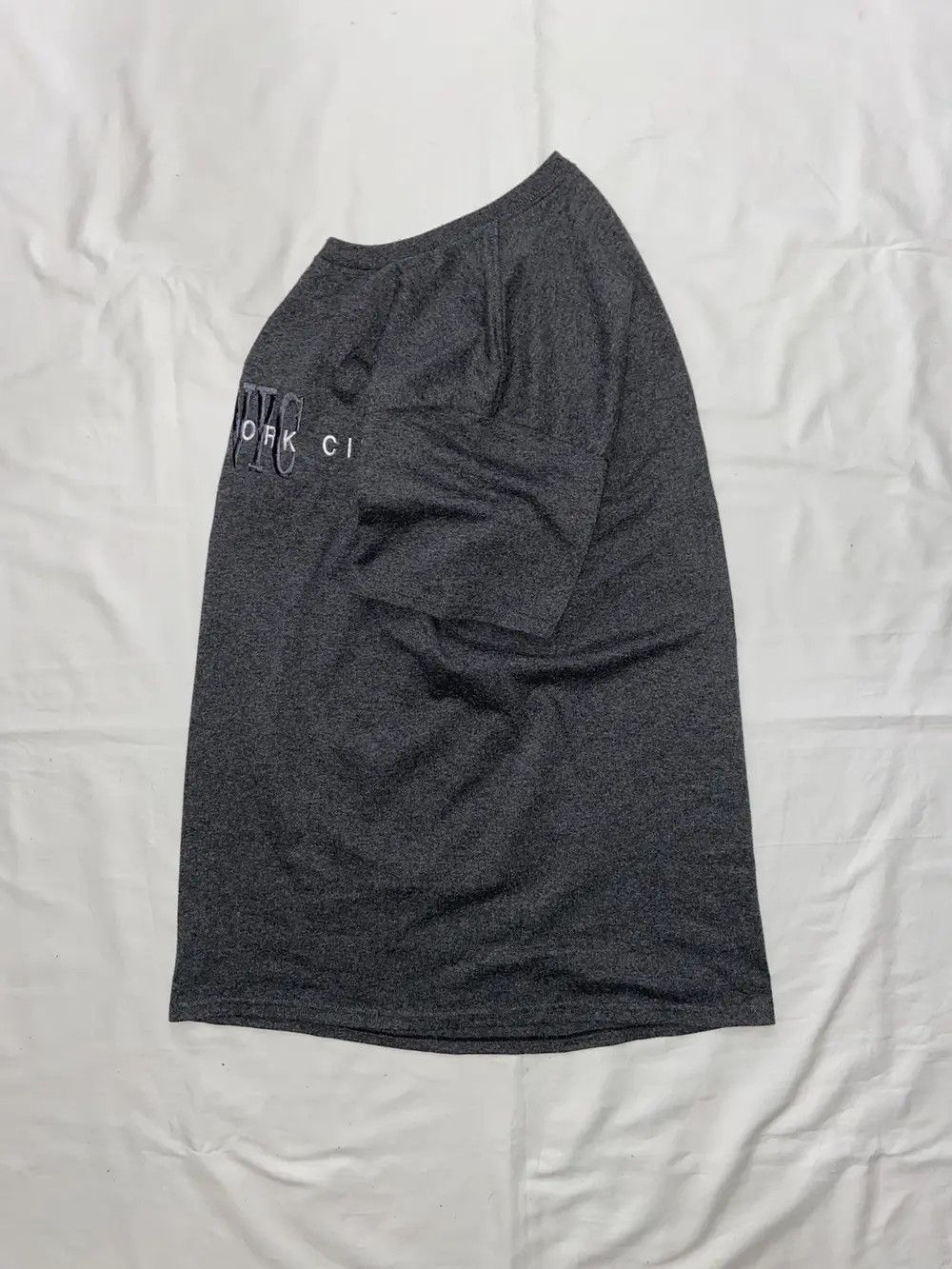 Vintage VINTAGE NEW YORK NY TEE T SHIRT Y2K STREETWEAR USA AMERICA Size US M / EU 48-50 / 2 - 2 Thumbnail