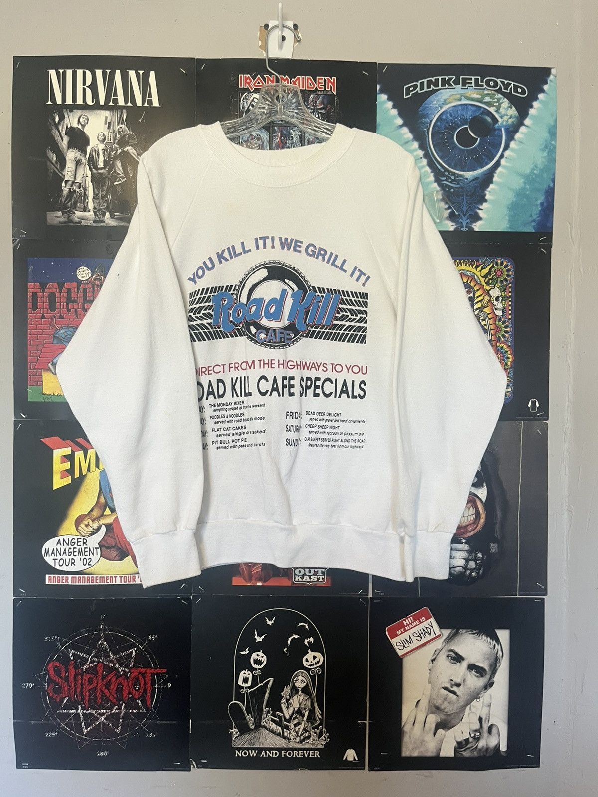 Hard Rock Cafe Vintage 90’s made USA Road Kill Cafe Parody Humor Sweatshirt Size US L / EU 52-54 / 3 - 1 Thumbnail