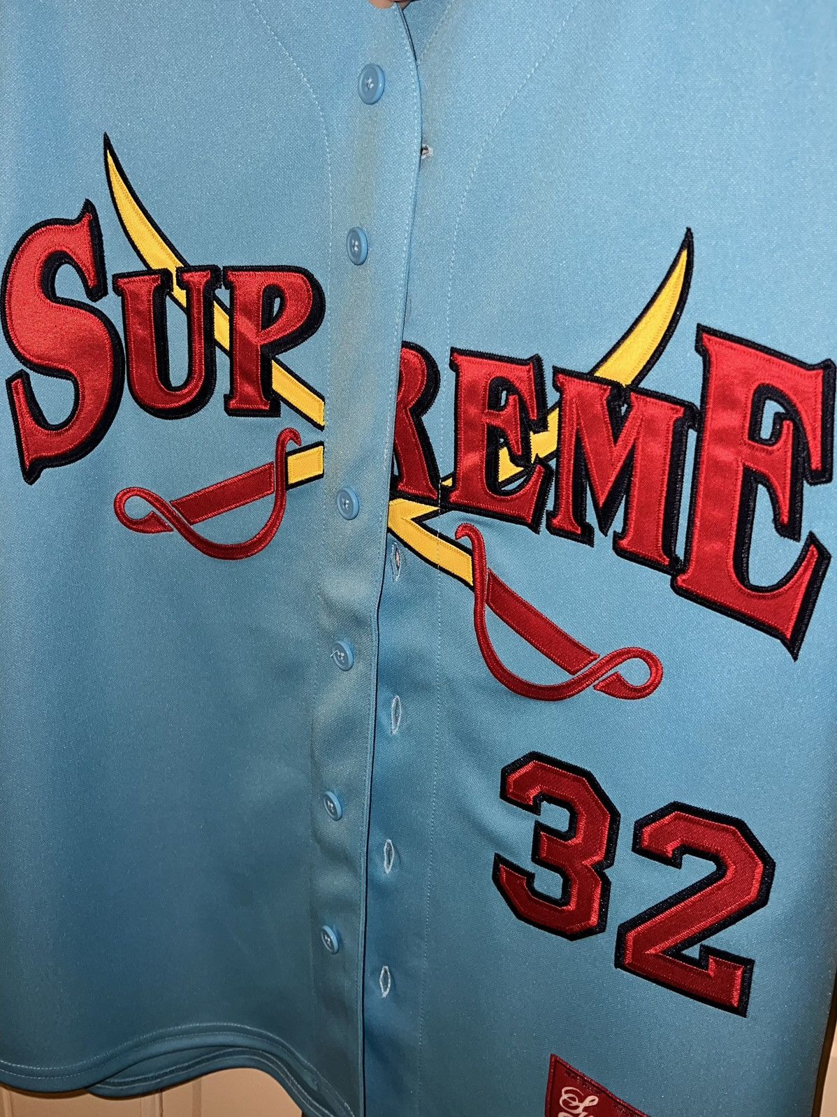 Supreme Supreme Swords Baseball Jersey (FW ‘25 - Blue) Size US S / EU 44-46 / 1 - 3 Thumbnail