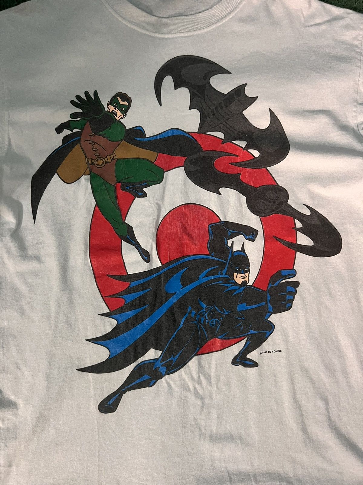 DC Comics Rare Vintage Batman and Robin Batarang Tee Size US XL / EU 56 / 4 - 2 Thumbnail