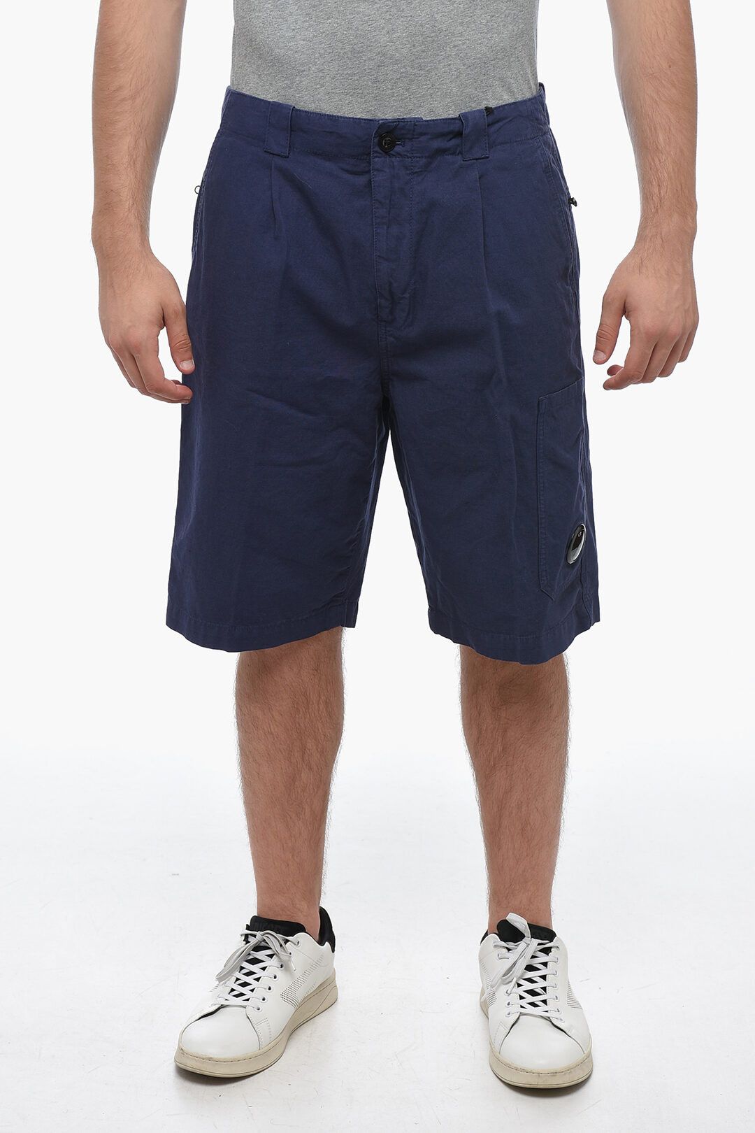 C.P. Company og1mm1024 Linen Blend Short in Blue Size US 34 / EU 50 - 1 Thumbnail