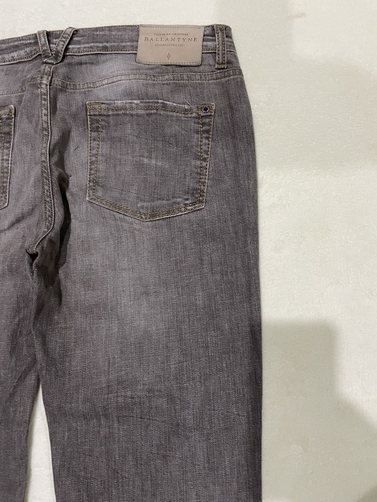 Vintage Vintage Ballantyne Japanese Brand Faded Jeans Size US 33 - 13 Thumbnail