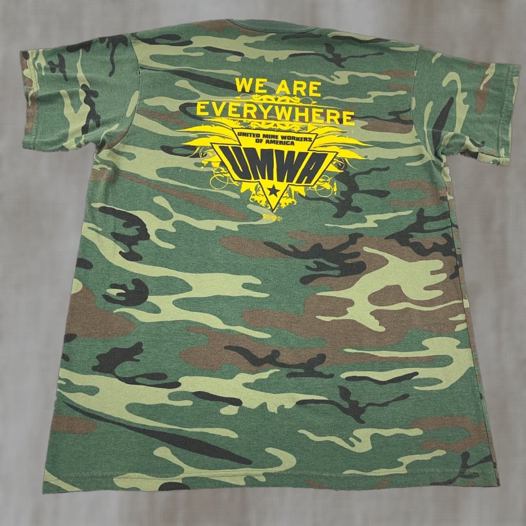 Vintage Vintage UMWA Shirt Men Large Green Camo Tee Made In USA United Mine Workers Y2K Size US L / EU 52-54 / 3 - 1 Thumbnail
