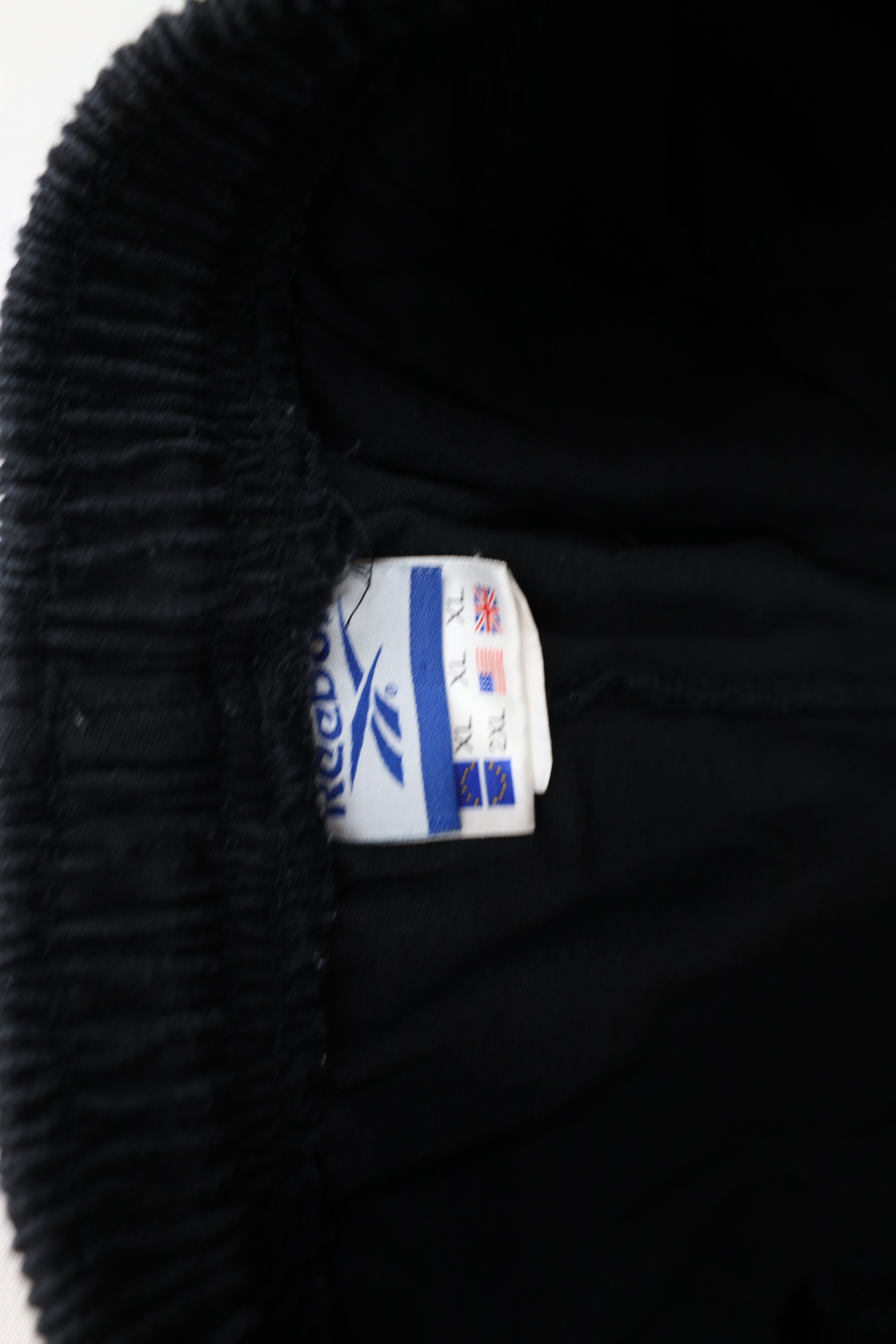 Reebok × Vintage Vintage 90s Reebok Spell Out Above Knee Cotton Shorts Black Size US 36 / EU 52 - 9 Thumbnail