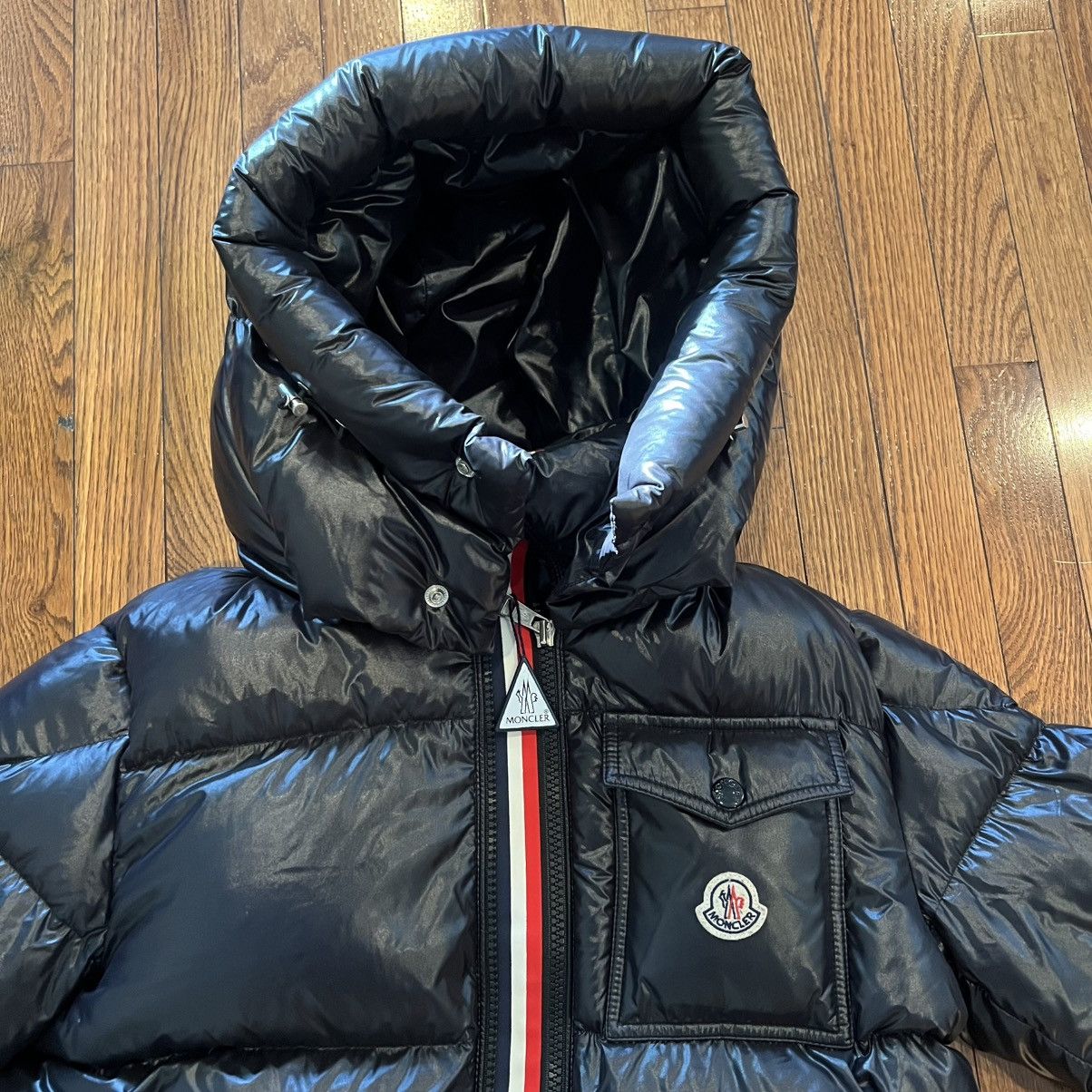 Moncler Moncler Men's Montbeliard Short Down Jacket Size 2 Size US M / EU 48-50 / 2 - 1 Thumbnail