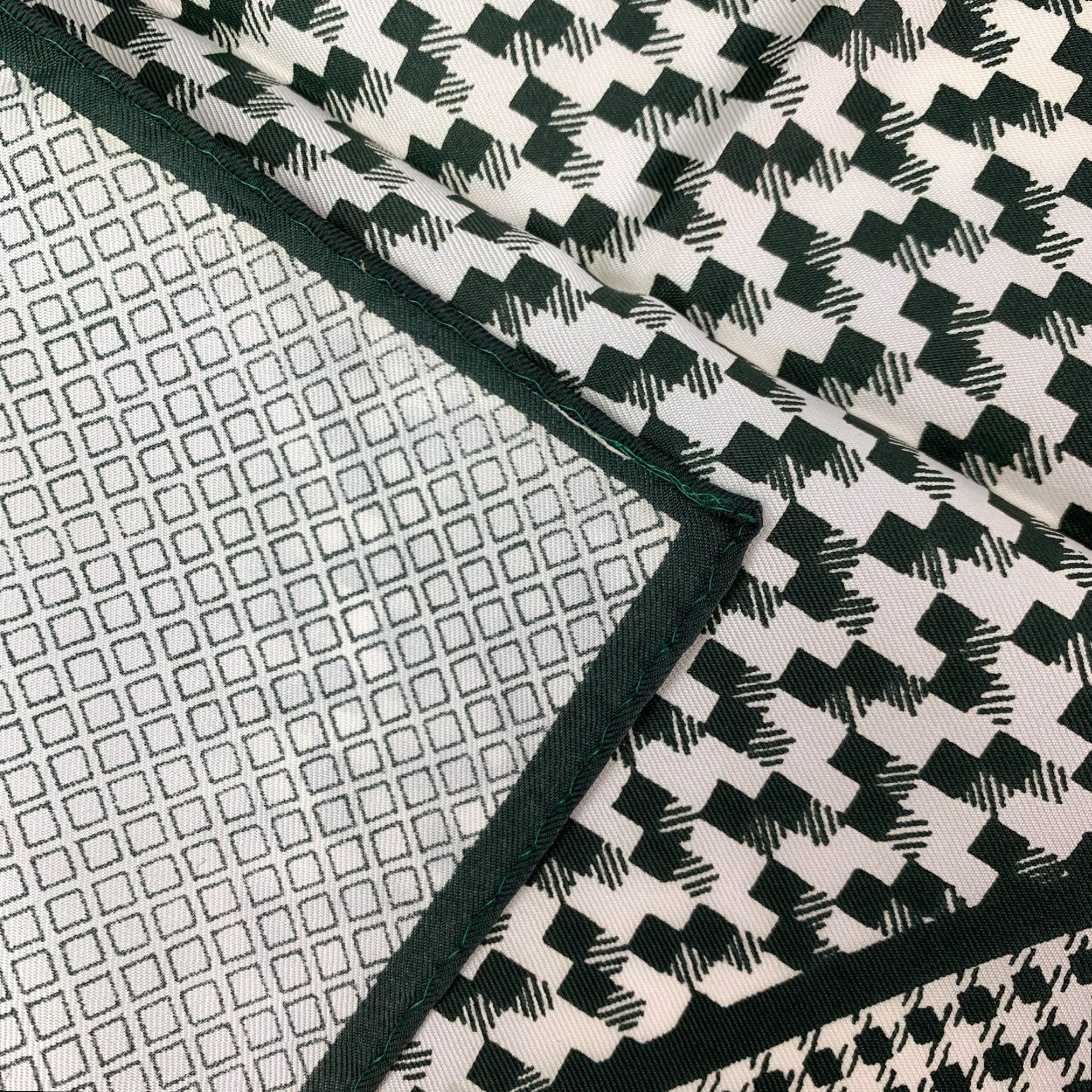 Vintage VINTAGE Unbranded Geometric Acetate Neck Scarf 13" x 34" Green White Womens Rectangle Scarf Japan 70s Size ONE SIZE - 3 Thumbnail