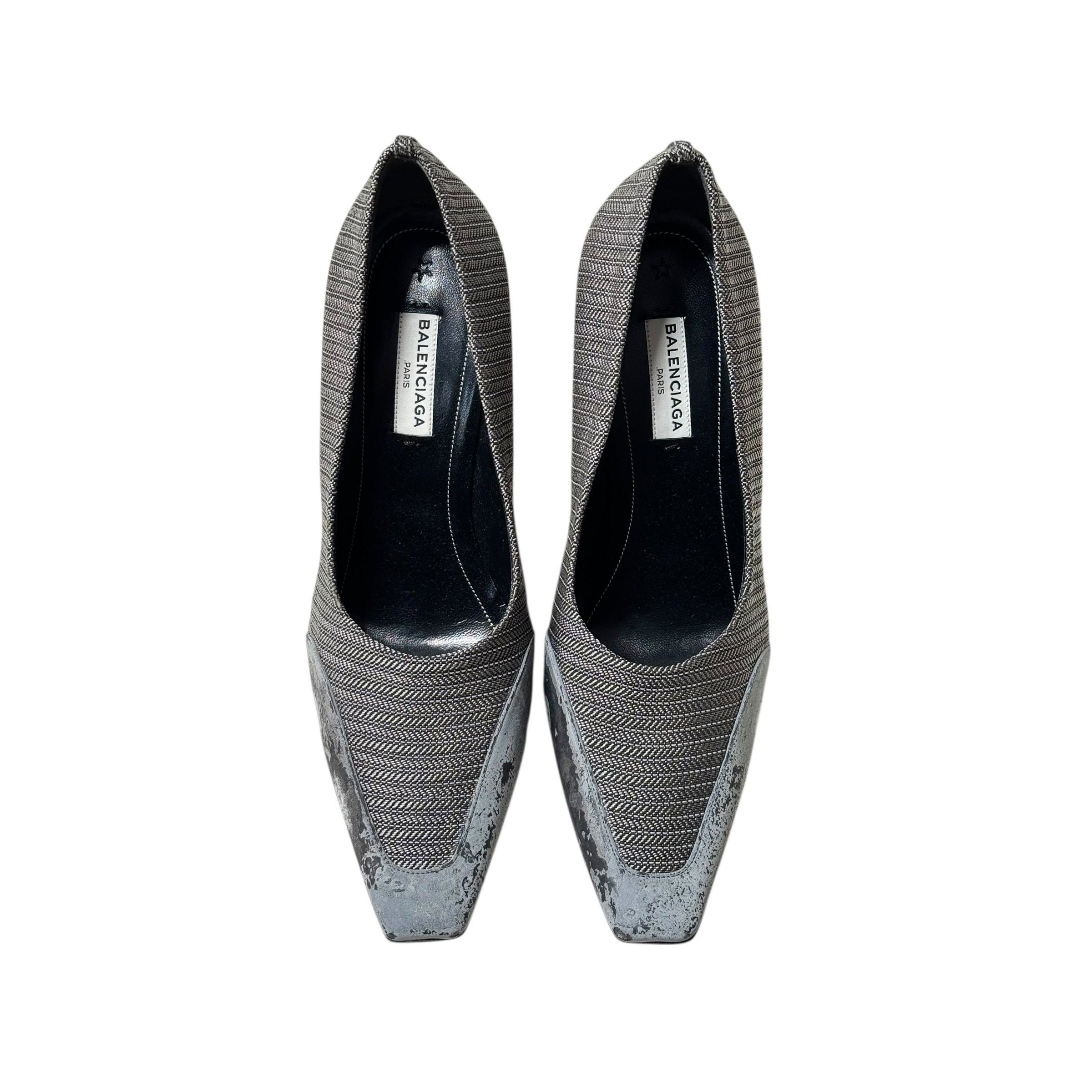 Balenciaga Textured Grey Pointed-Toe Pumps