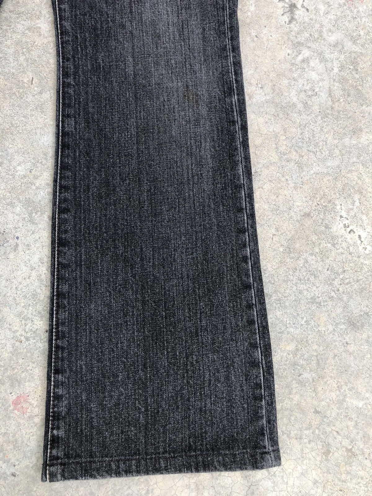 If Six Was Nine Japanese Uniqlo Flared Jeans Distressed Jeans Size US 32 / EU 48 - 7 Thumbnail